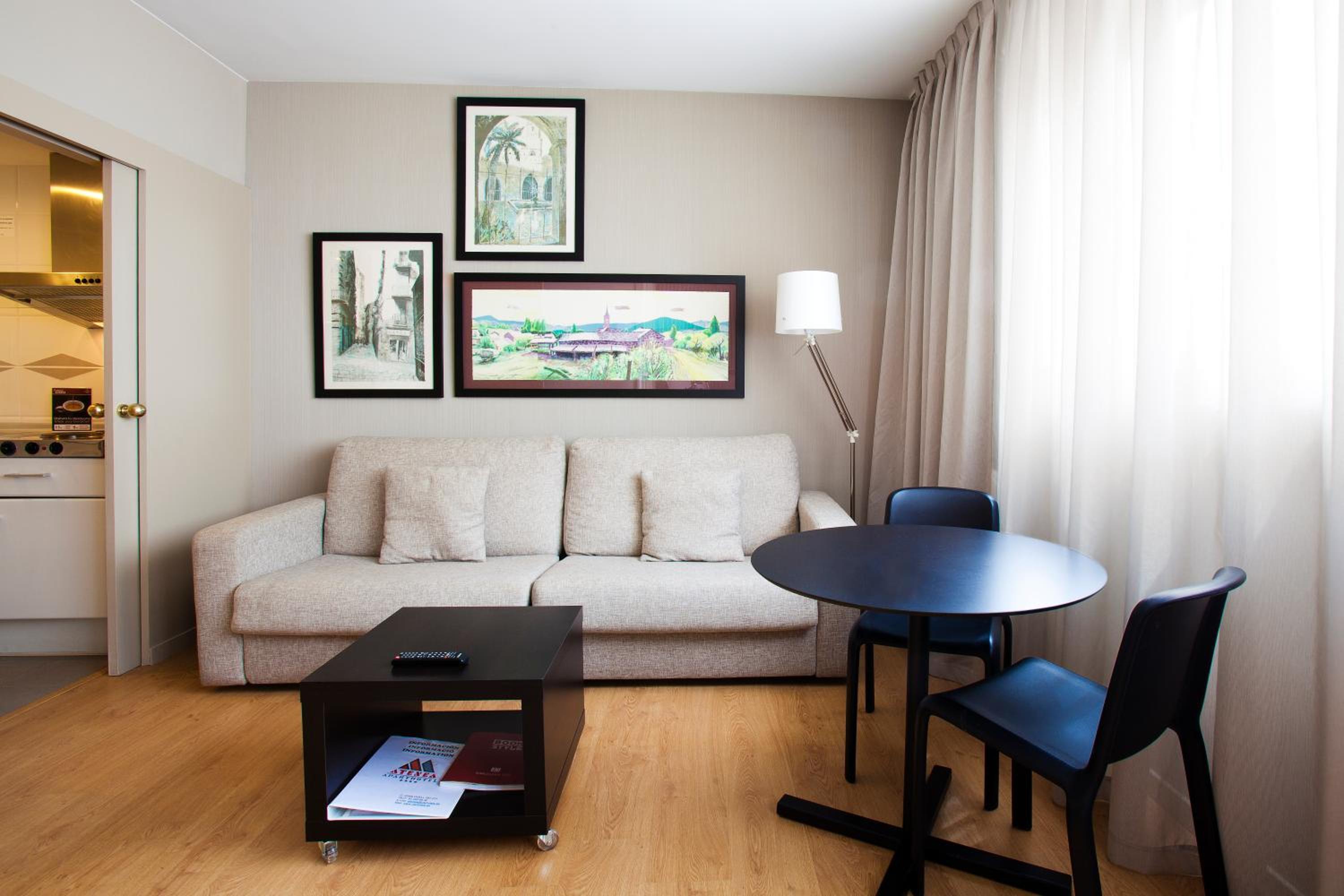 Premium Double or Twin Room photo 2