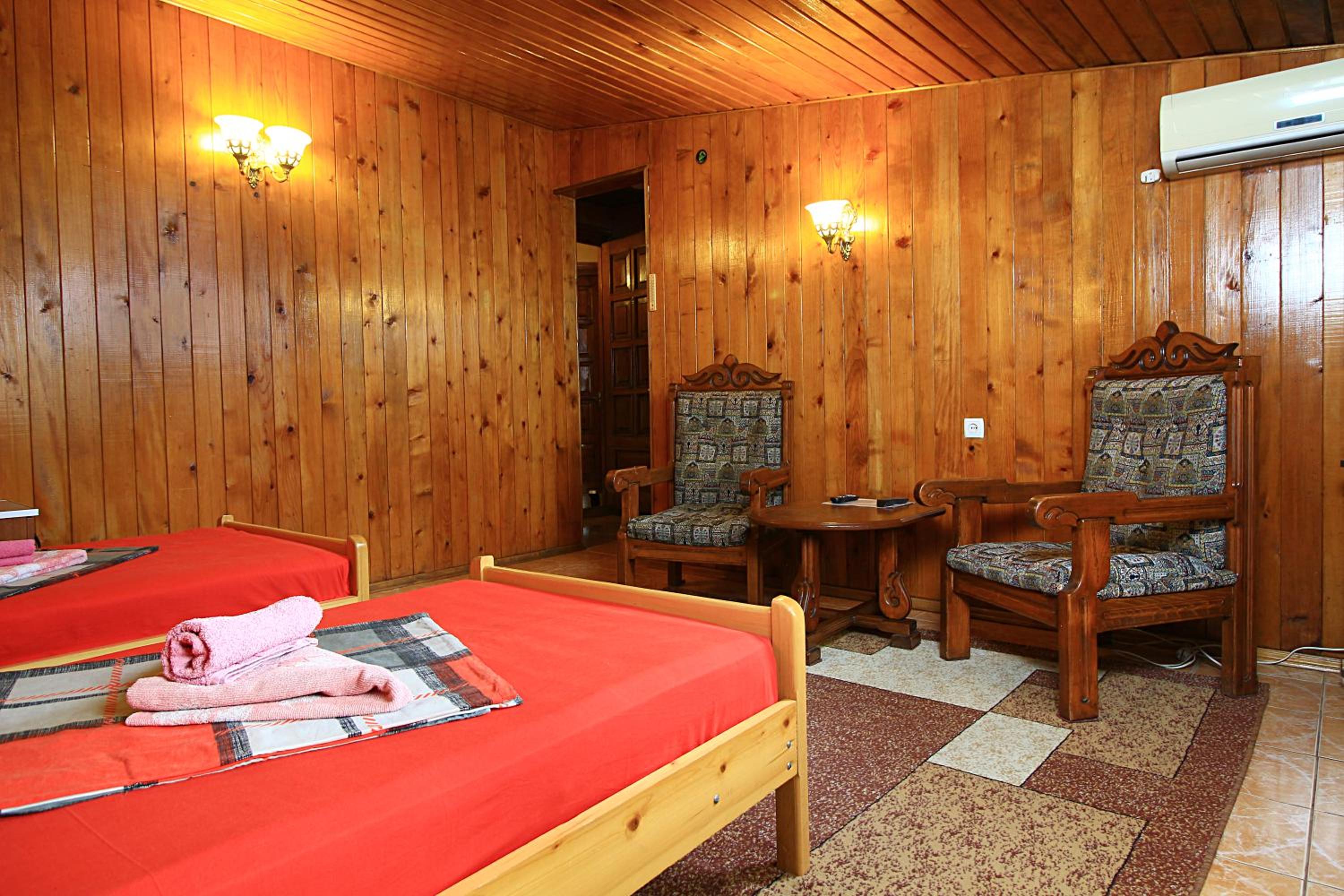 Superior Double or Twin Room - Photo 11