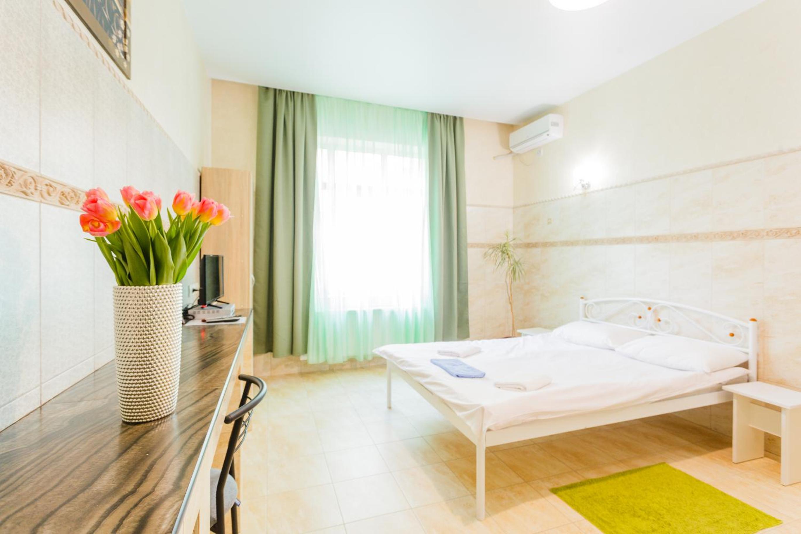 Large Double Room