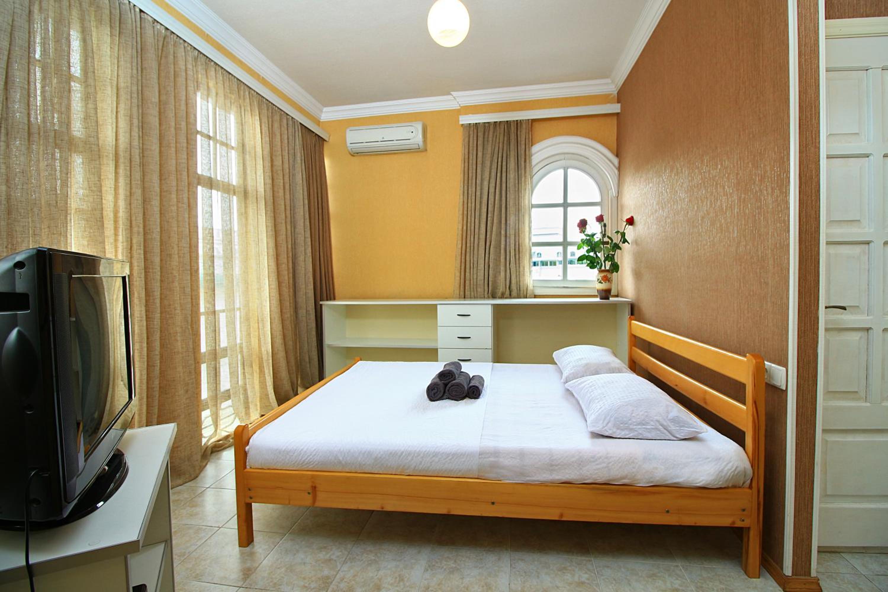 Two-Bedroom Suite - Photo 11