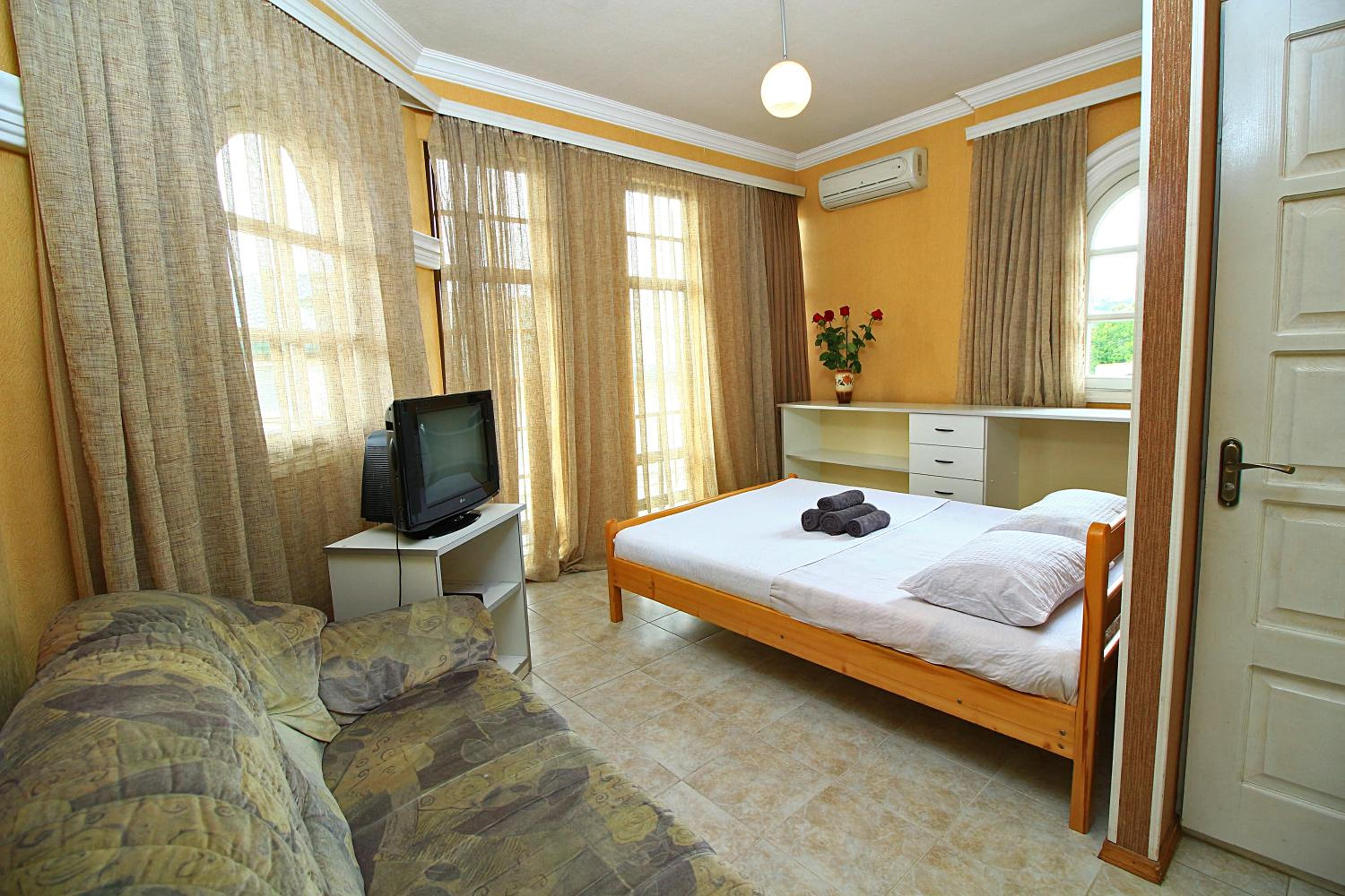 Two-Bedroom Suite - Photo 10