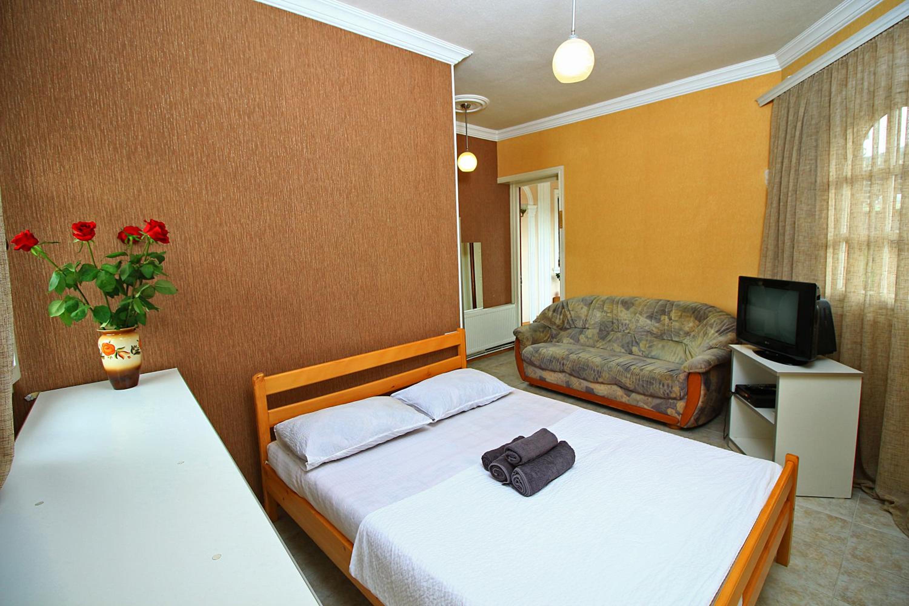 Two-Bedroom Suite - Photo 6