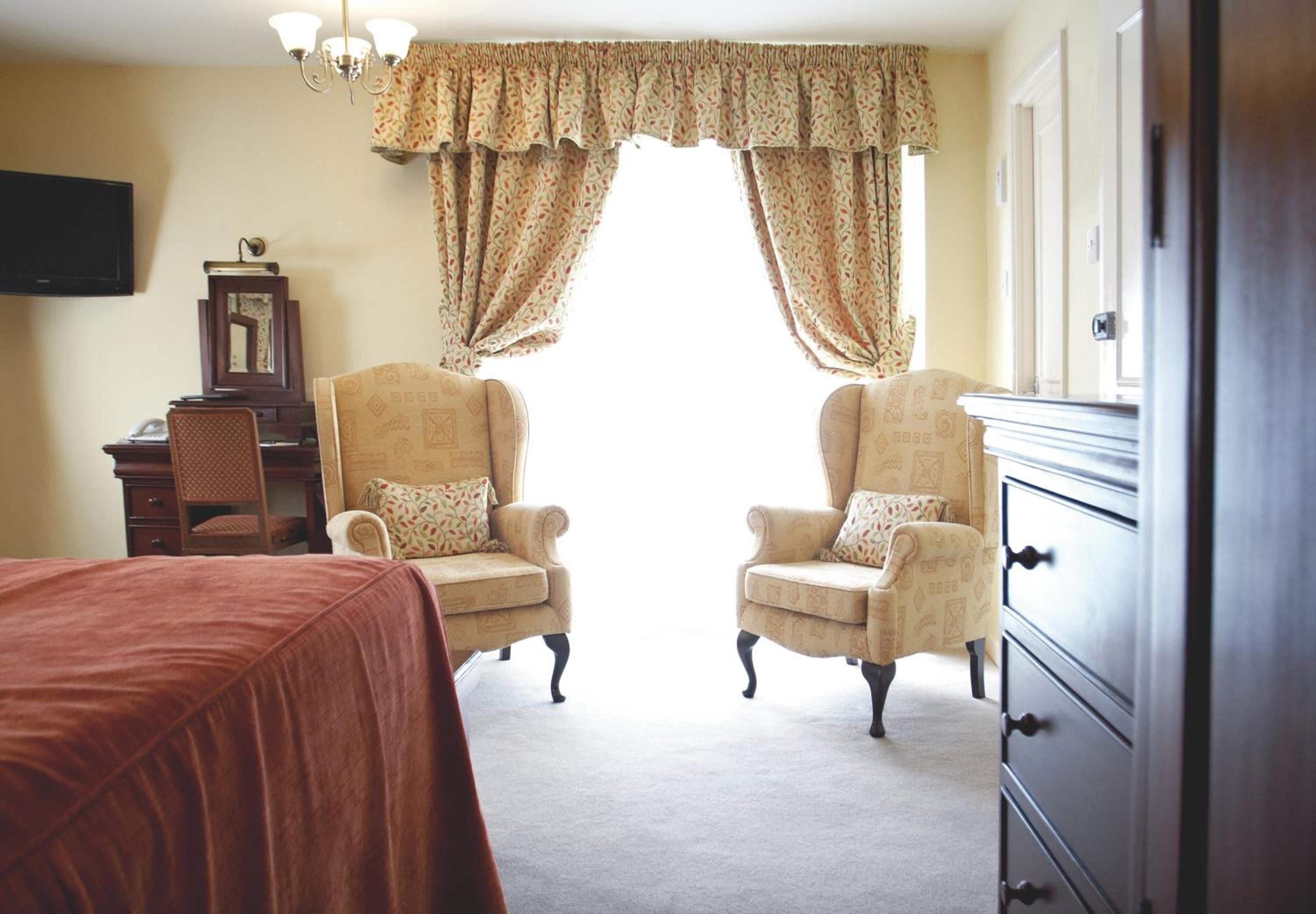 Family Room - Photo 3