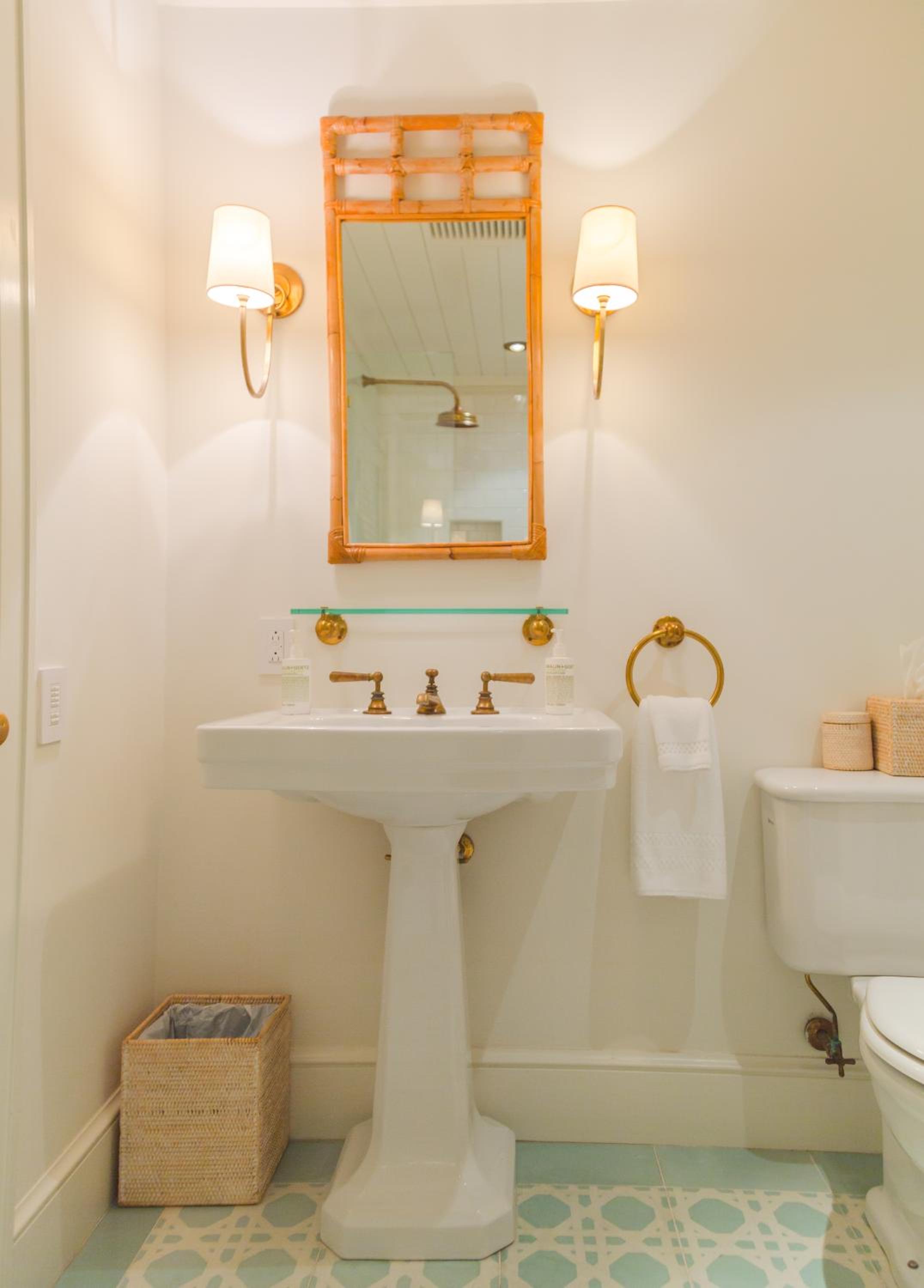 Nesbit- King Room photo 3