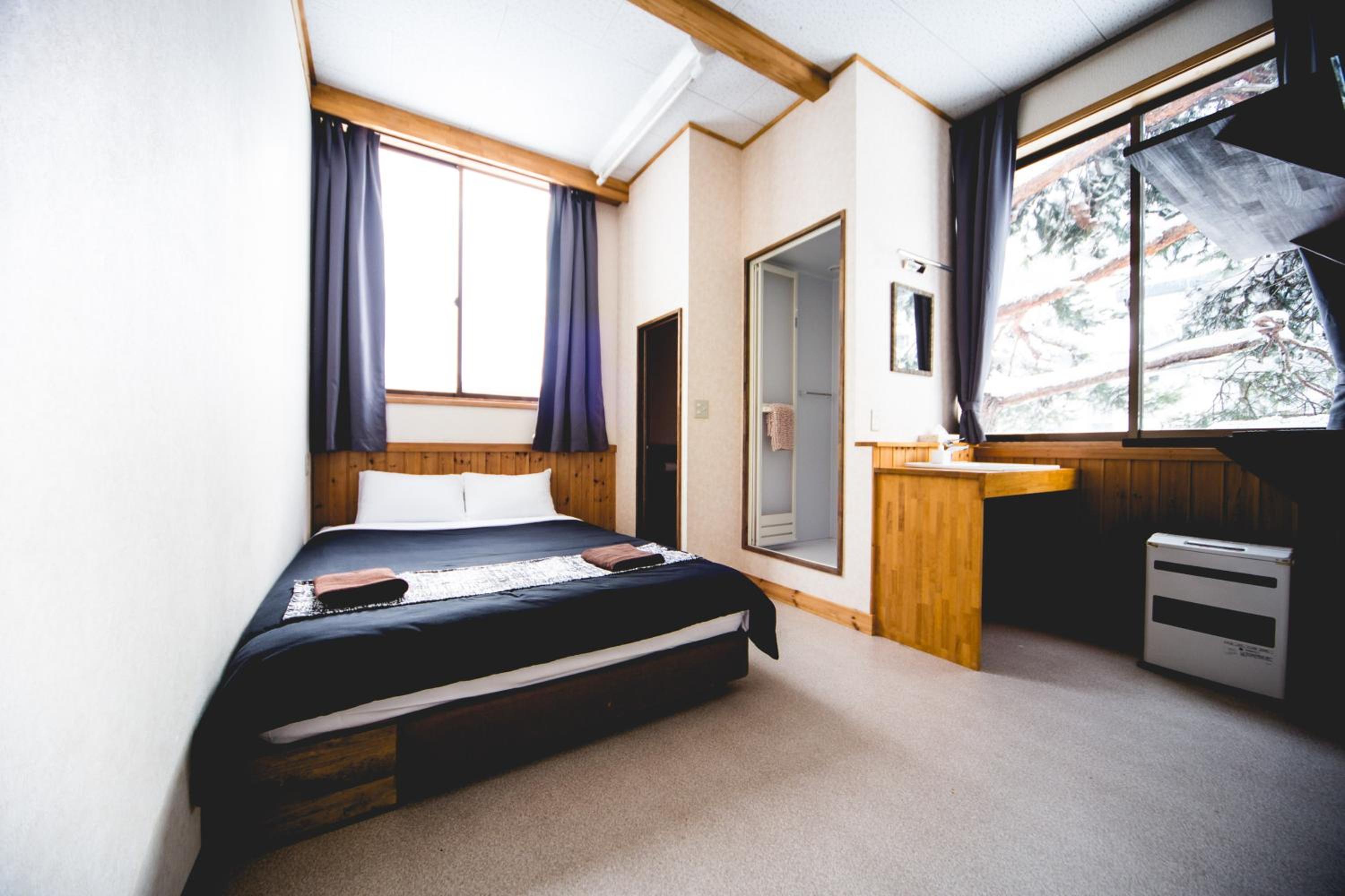 Double Room with Private Bathroom photo 3