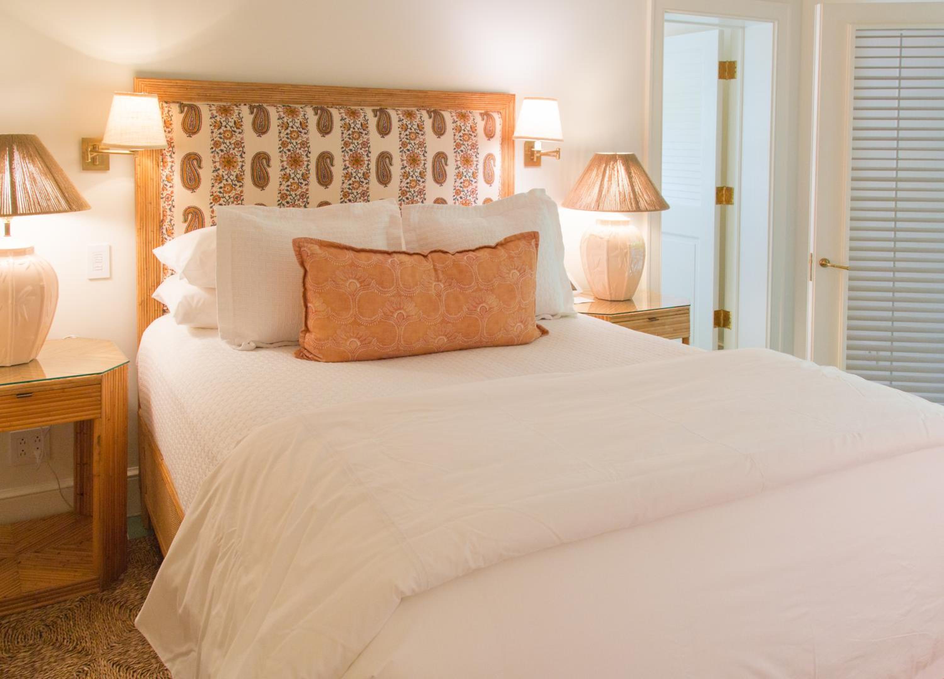 Upalong- Queen Room photo 1