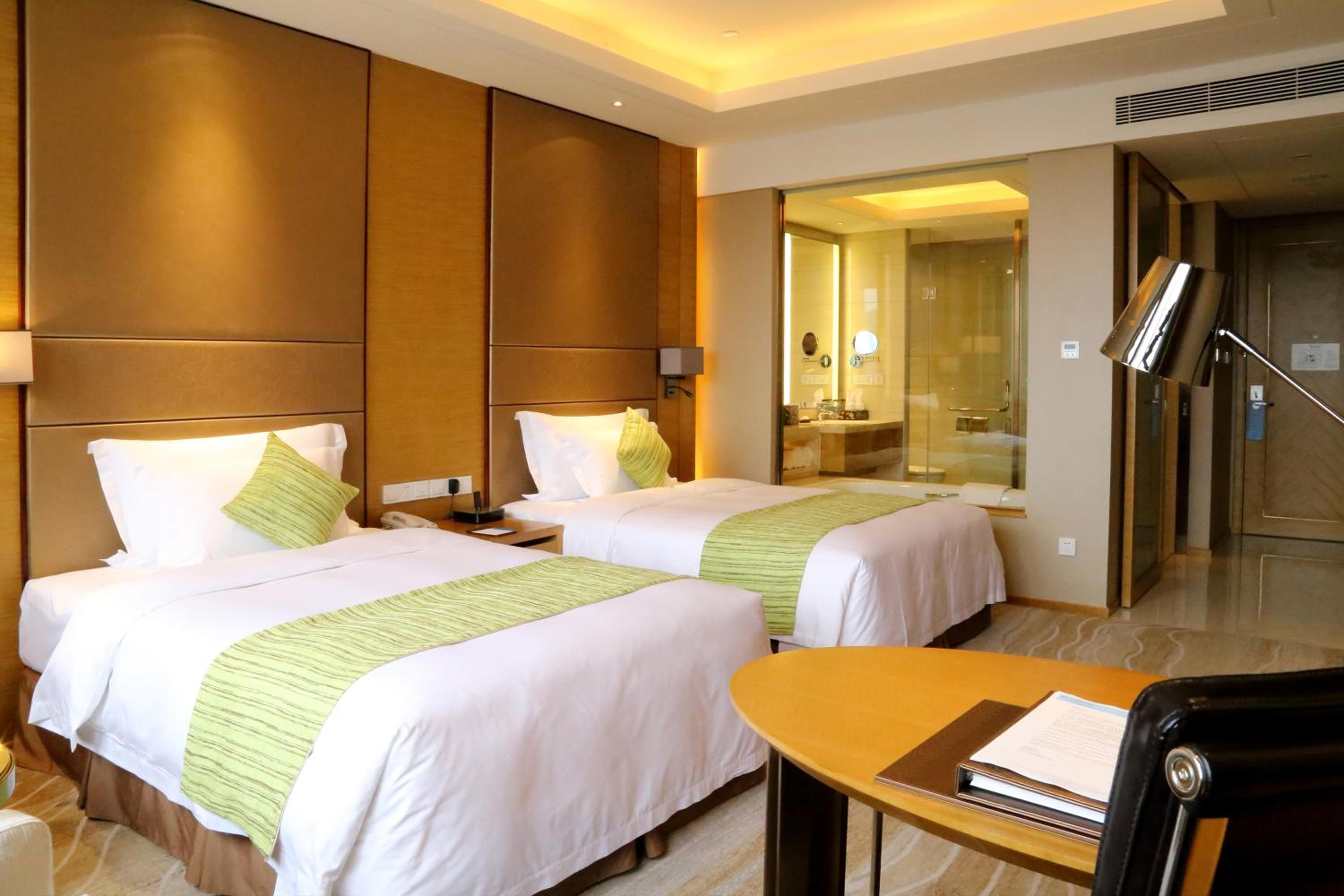 Deluxe Twin Room - Smoking photo 3