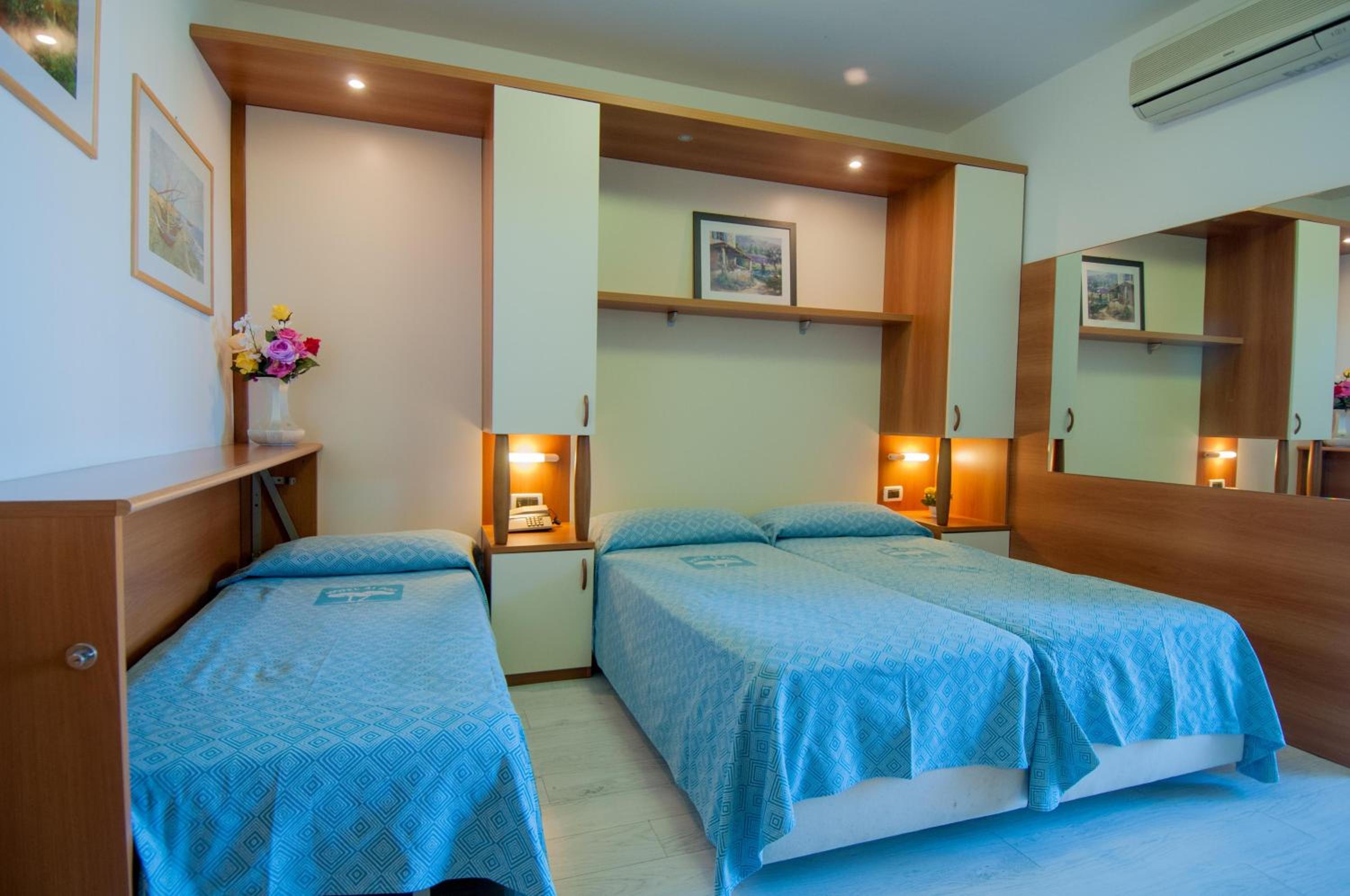 Triple Room - Photo 1