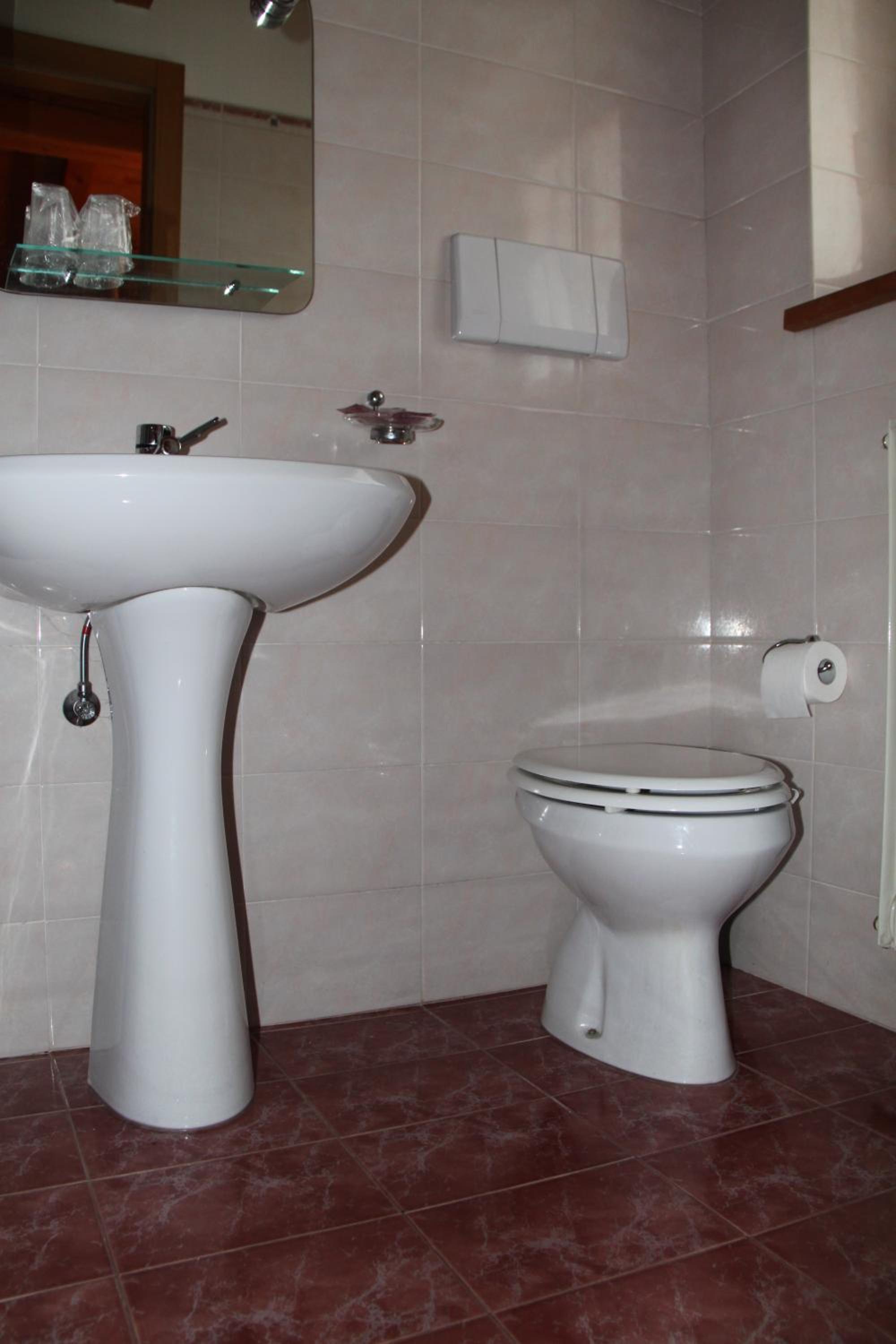 Double Room - Photo 2