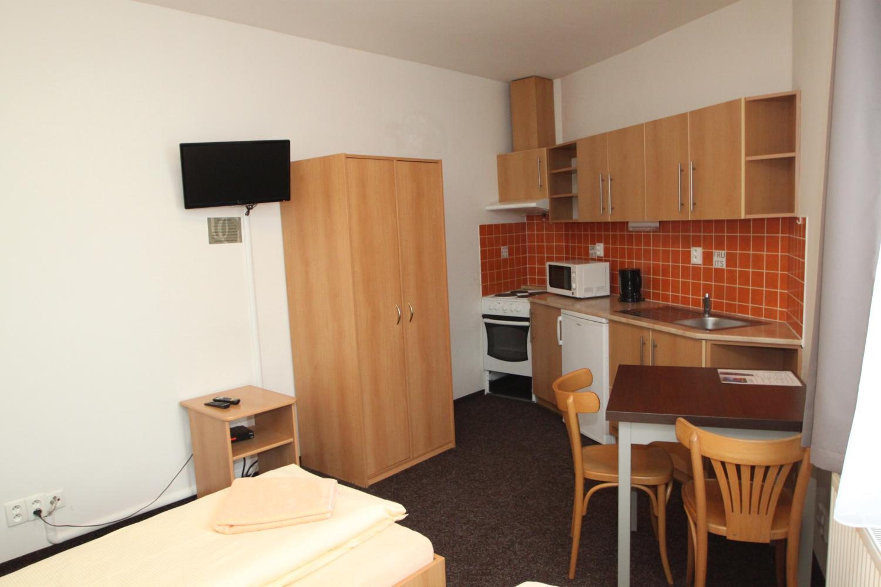 Double or Twin Room with Private Bathroom photo 1