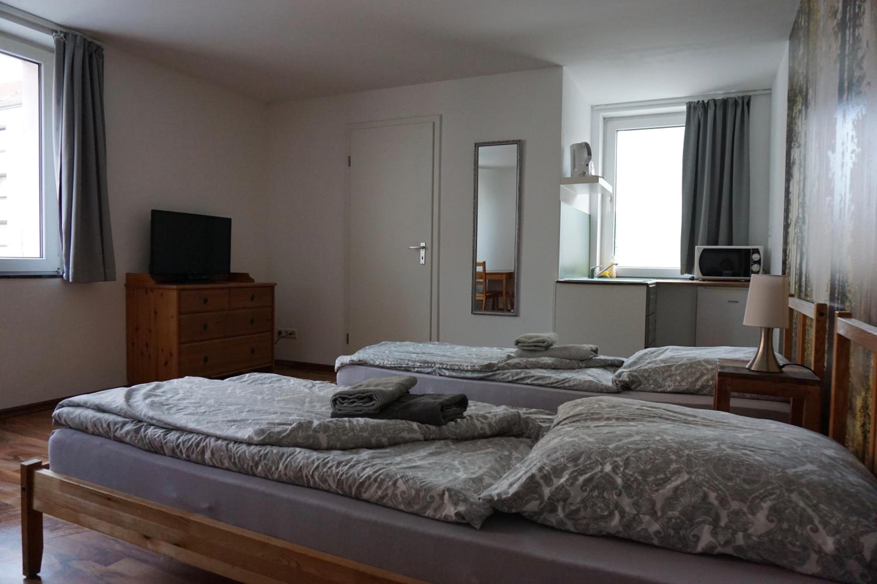 Twin Room with Bathroom photo 1