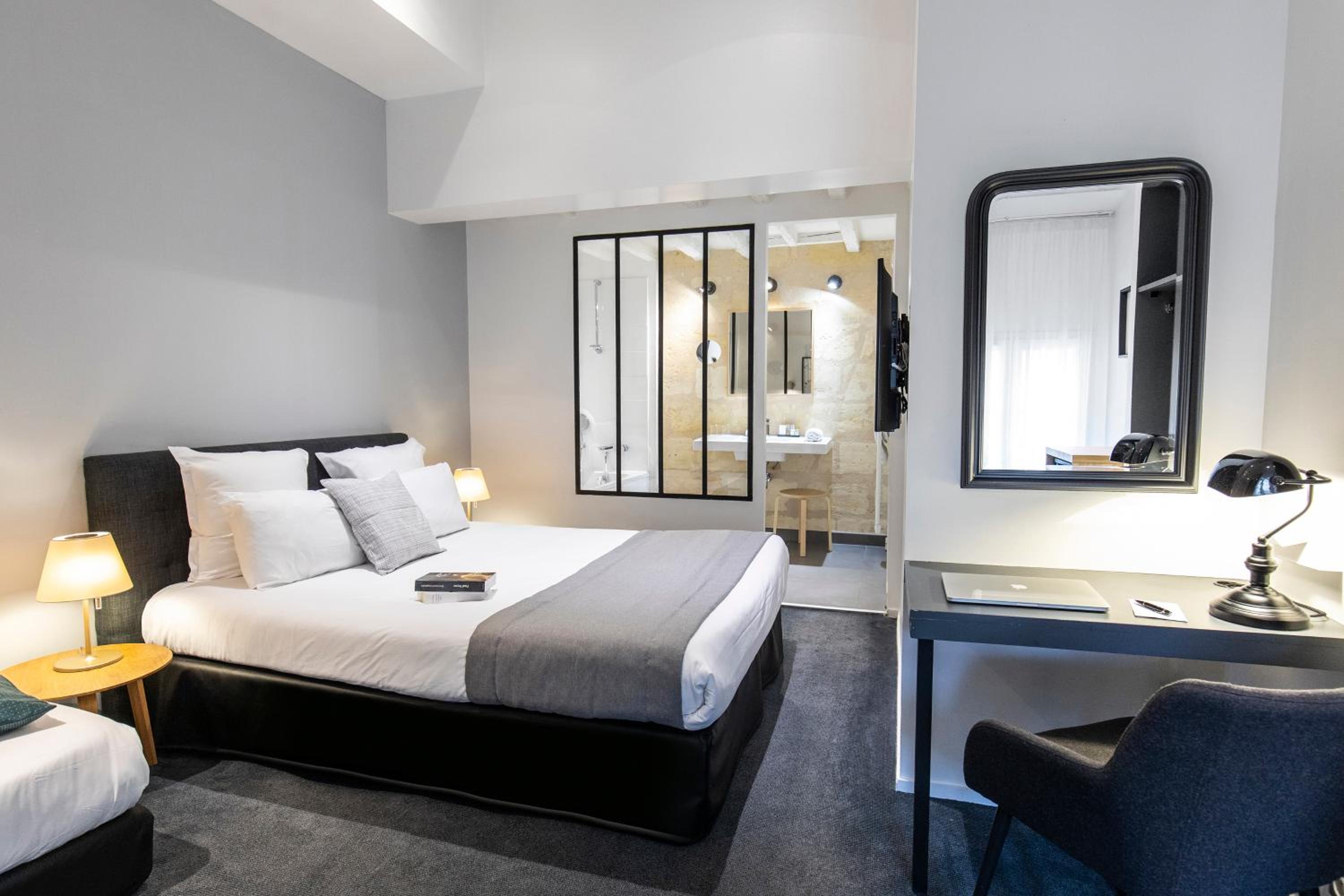 Superior Double Room photo 1
