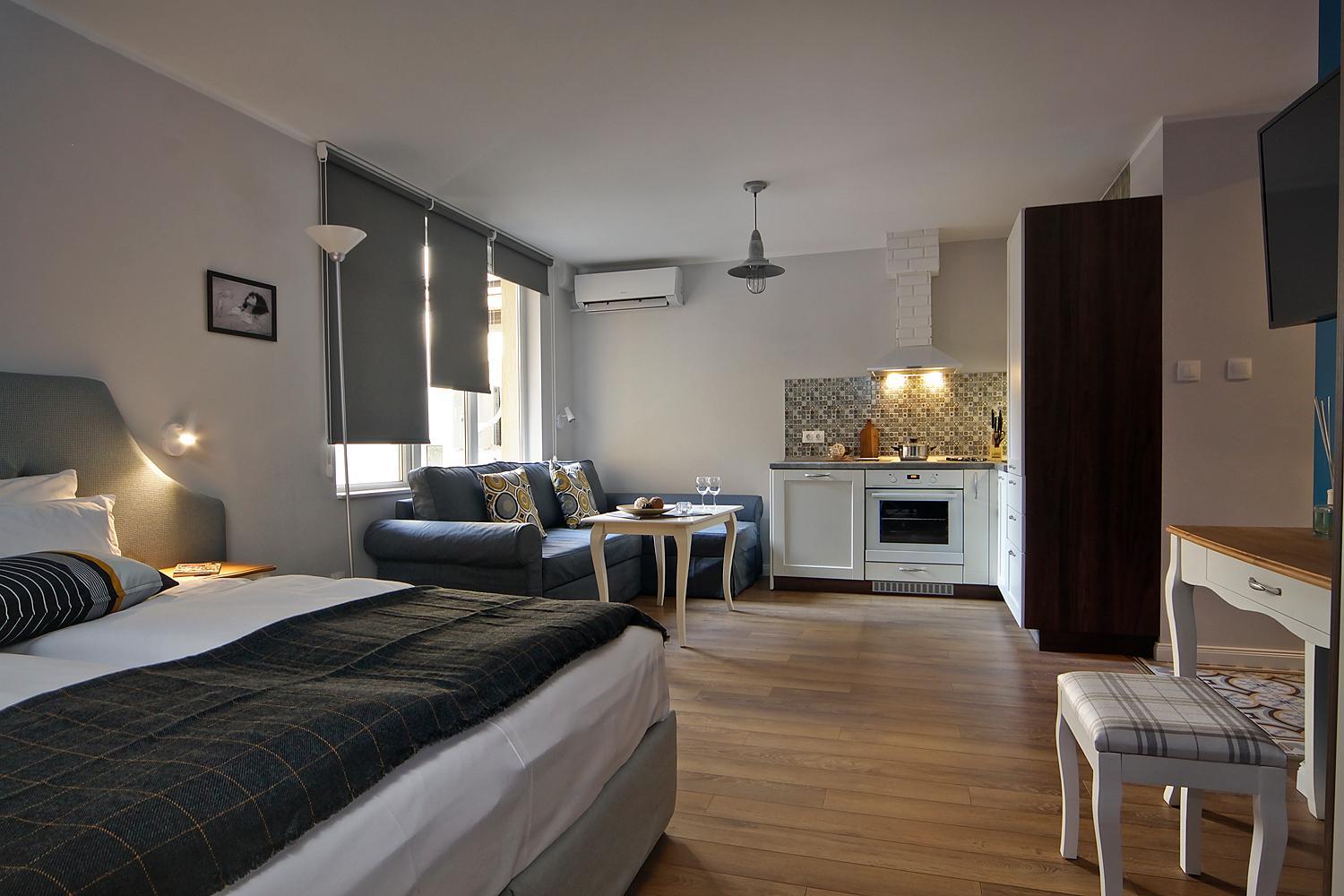 Studio Apartment photo 3
