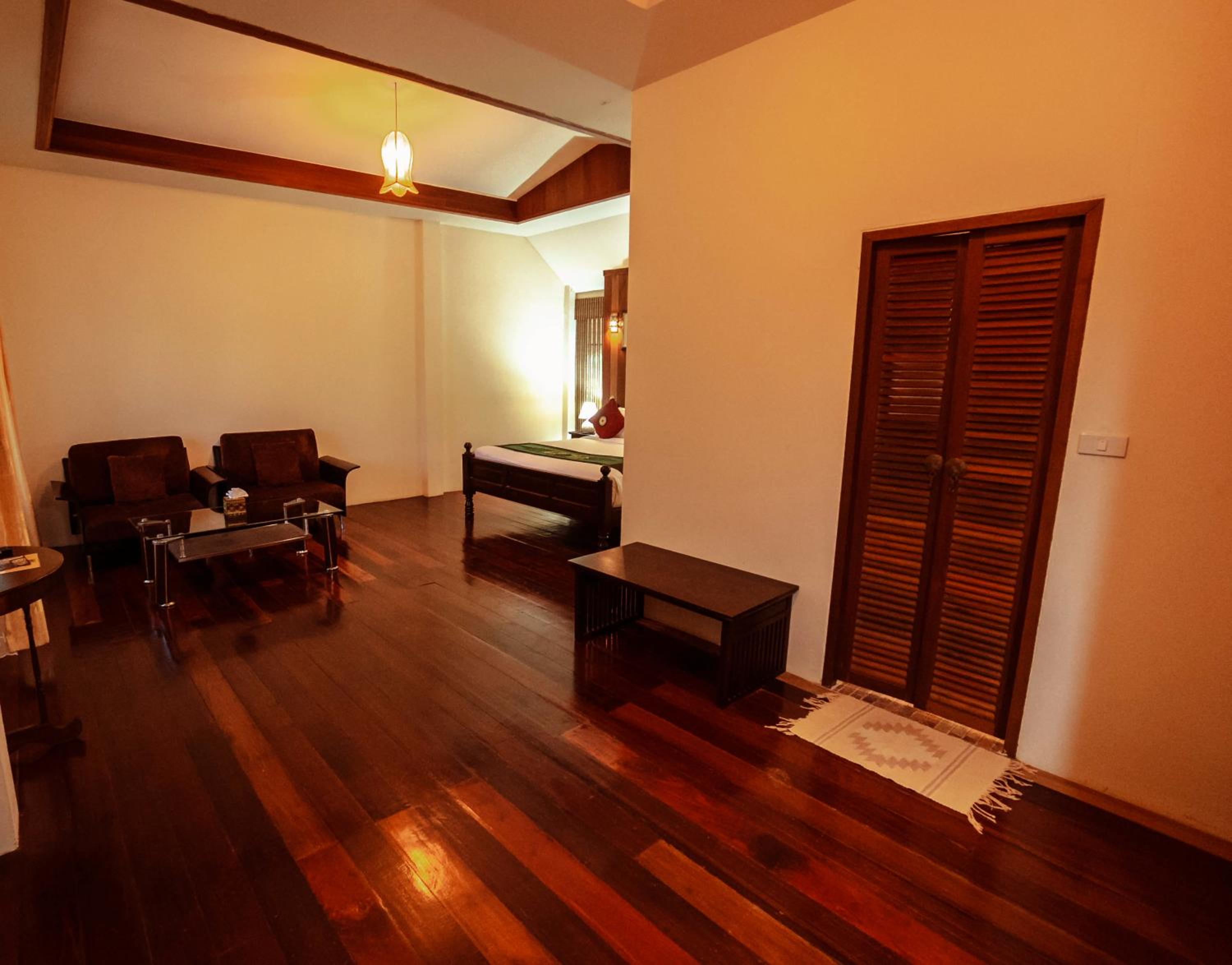 Deluxe Double Room with Shower photo 2