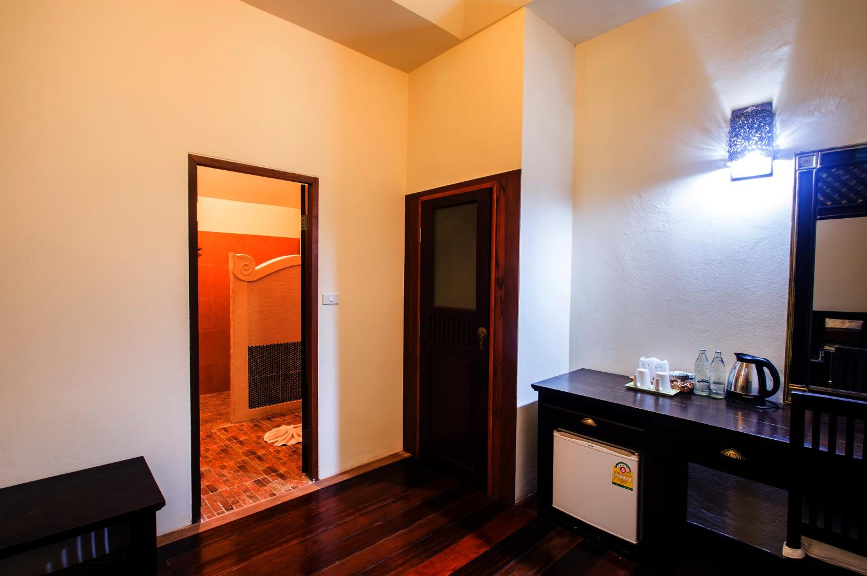 Deluxe Double Room with Shower photo 3