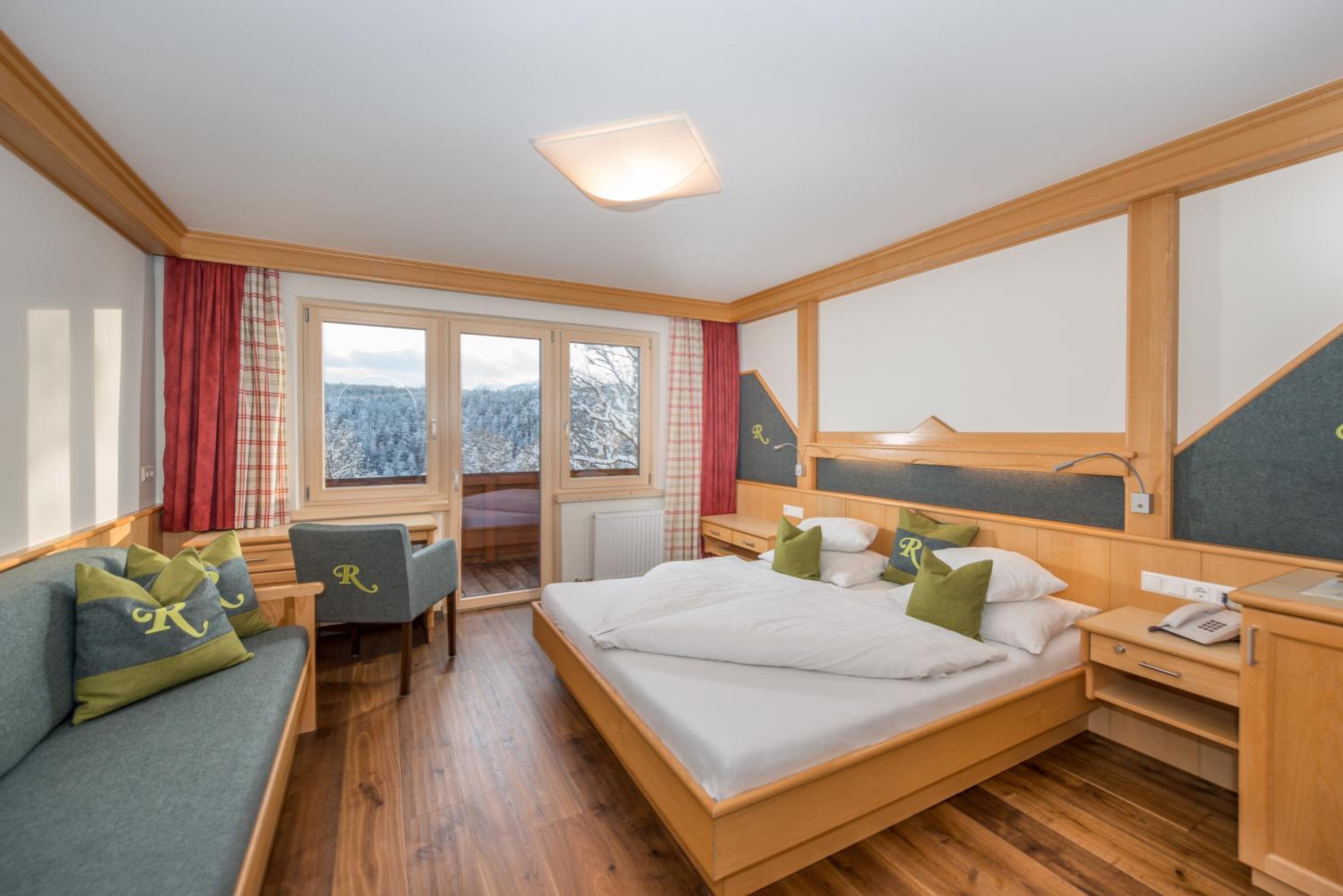Double Room South - Photo 13