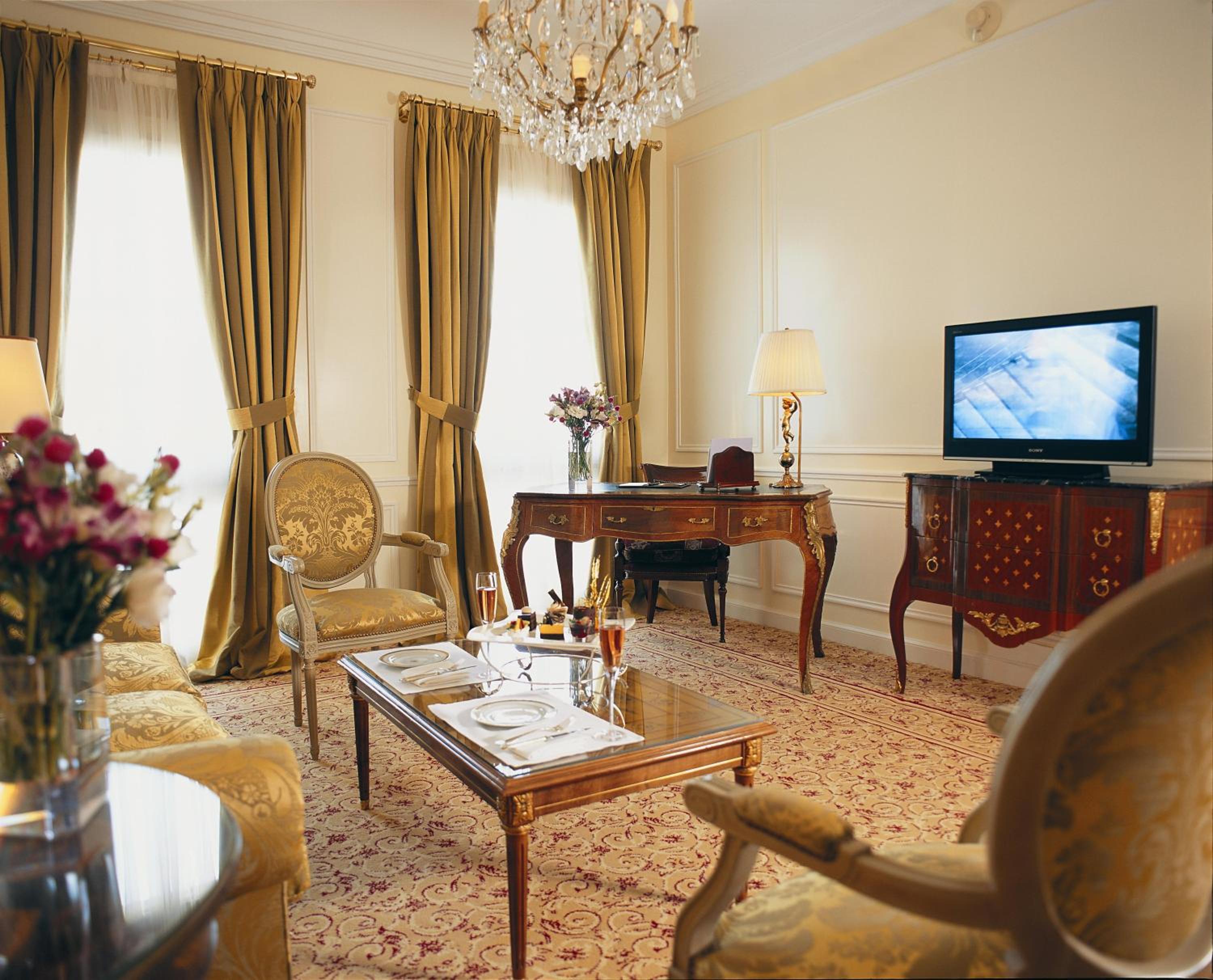 Two Bedroom Suite (Non Smoking)