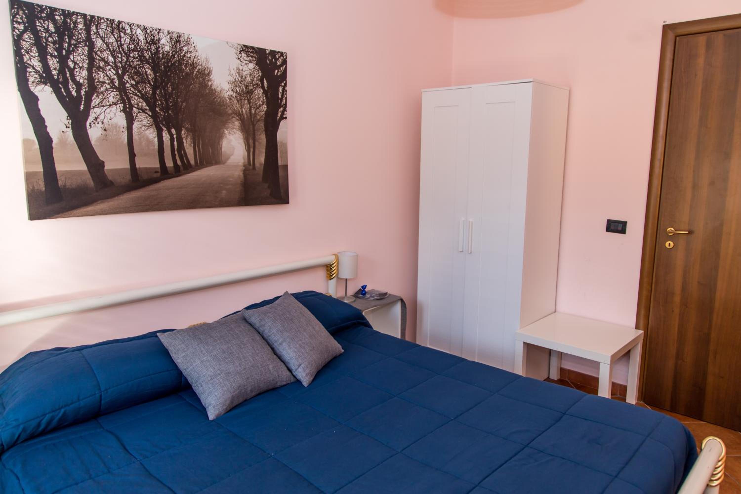 Quadruple Room with Balcony photo 3