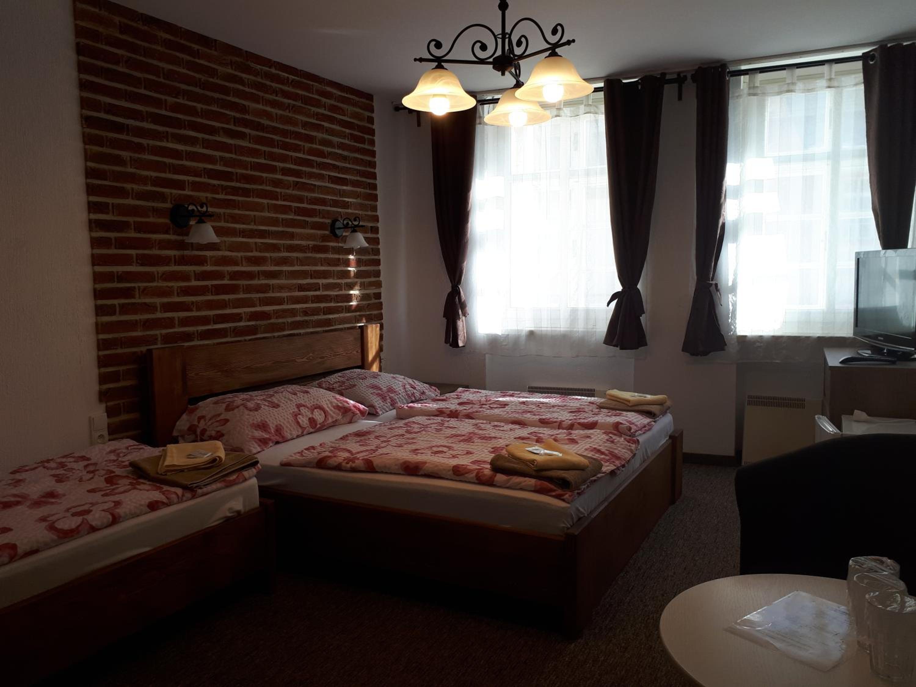 Triple Room with Private Bathroom photo 2