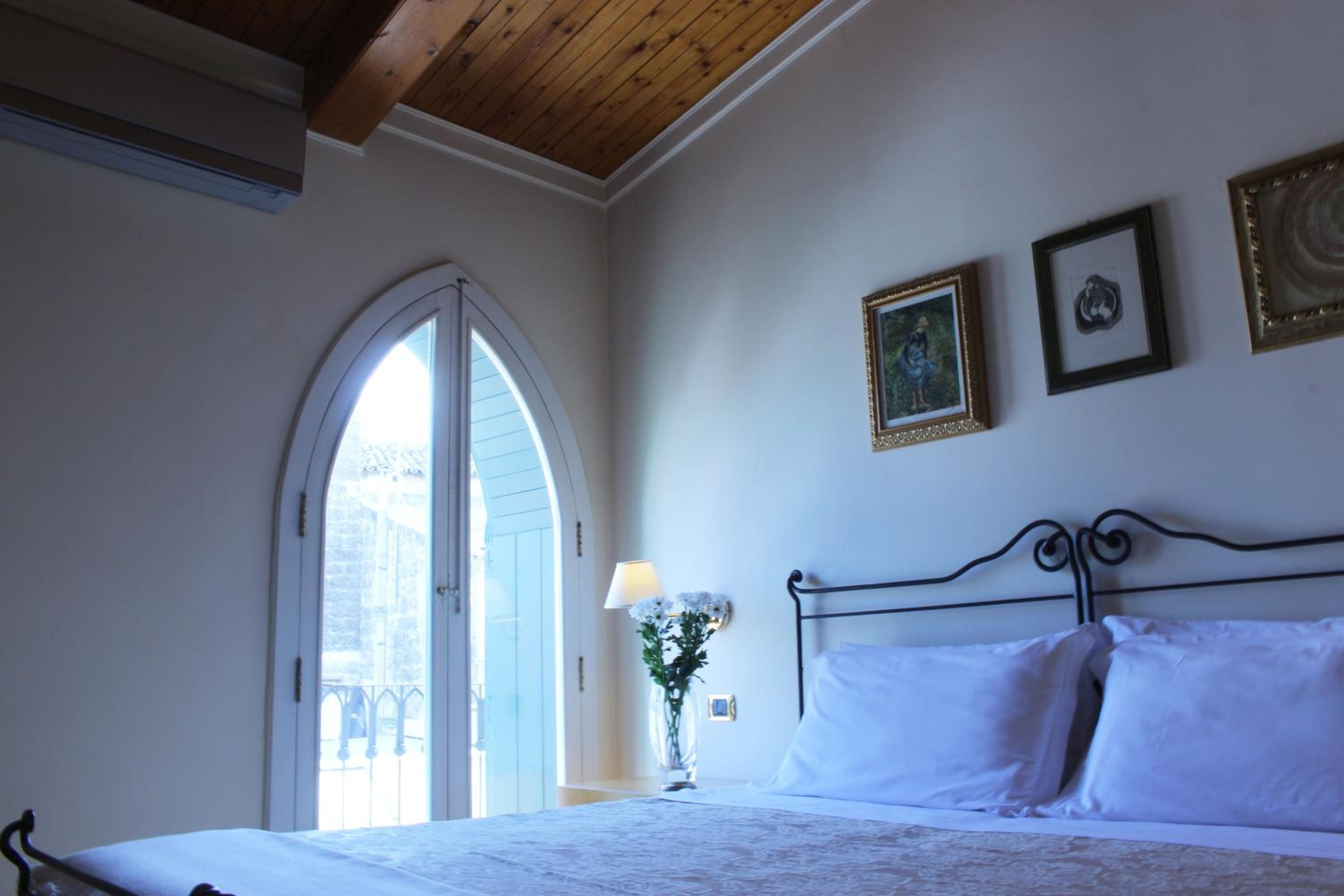 Superior Double or Twin Room photo 3