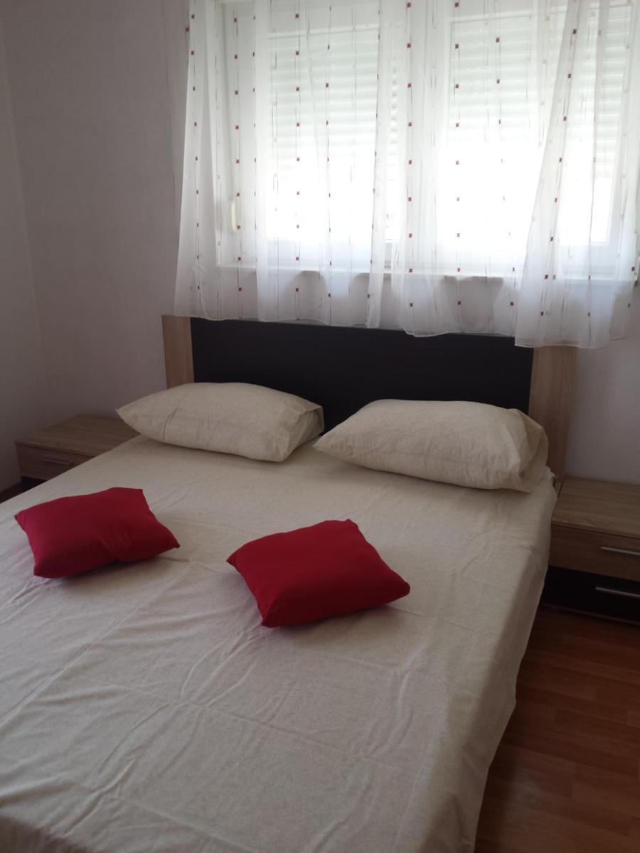 Apartment with Sea View - Photo 12