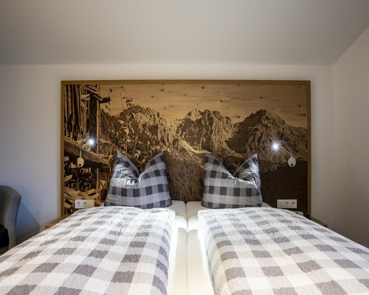 Double Room with Balcony photo 3