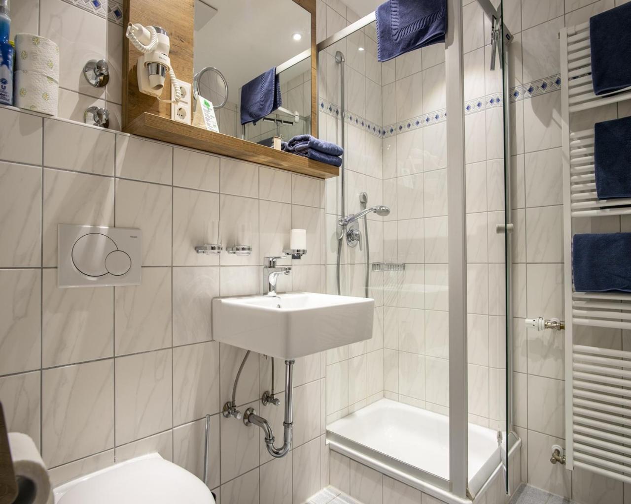 Two-Bedroom Apartment with Balcony photo 2