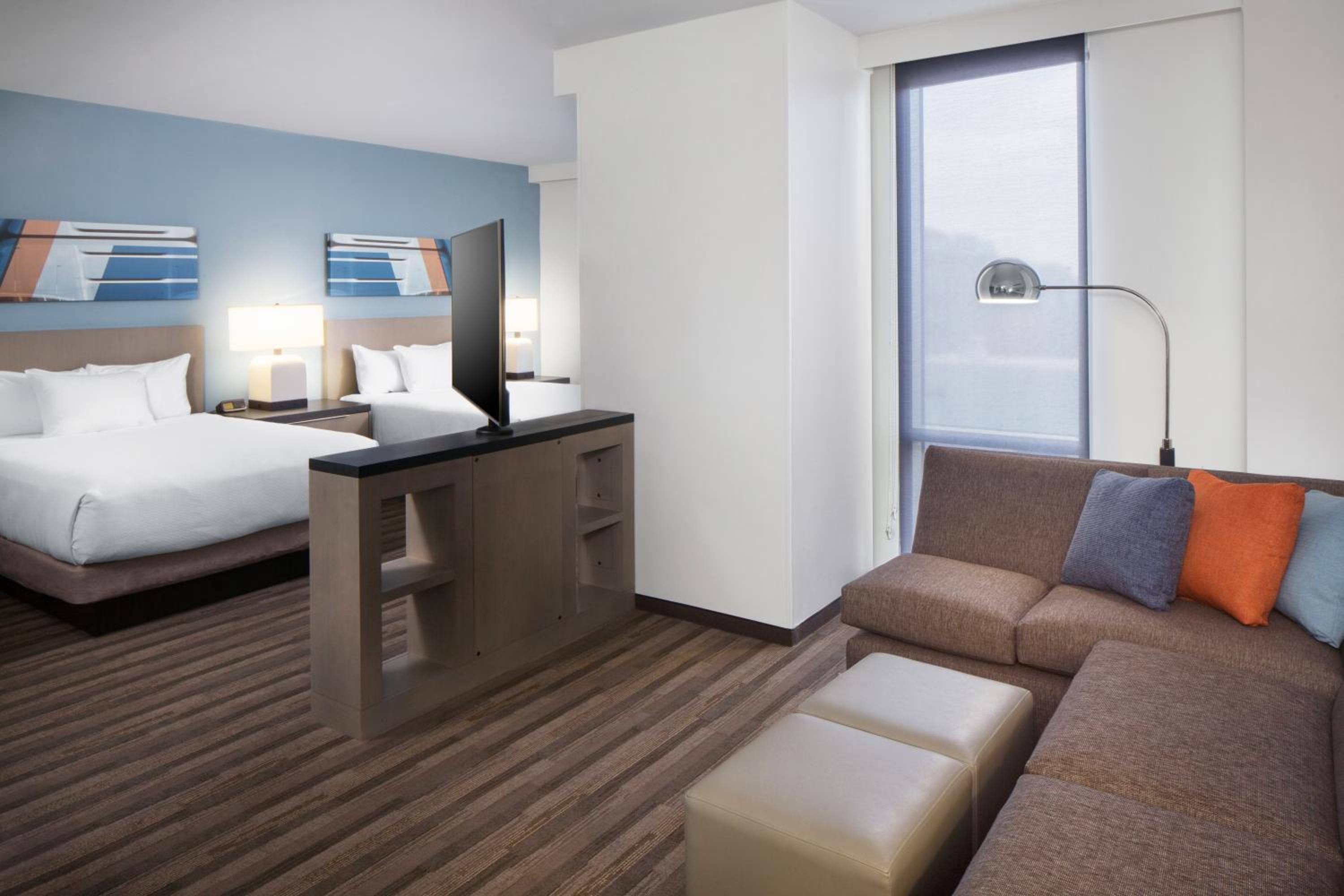King Studio Suite with Kitchen and Sofa Bed photo 3
