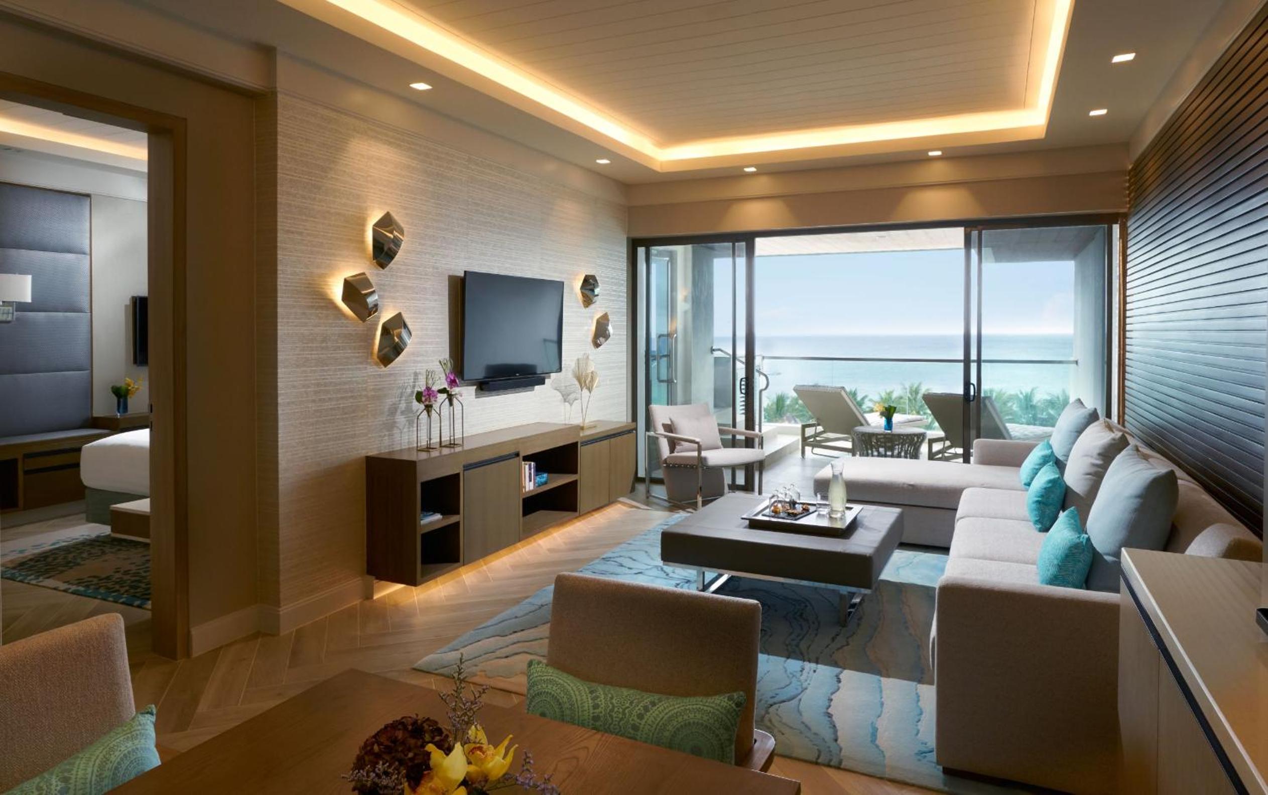 Signature One-Bedroom Suite with Free Roundtrip Caticlan Airport Transfers - Photo 1