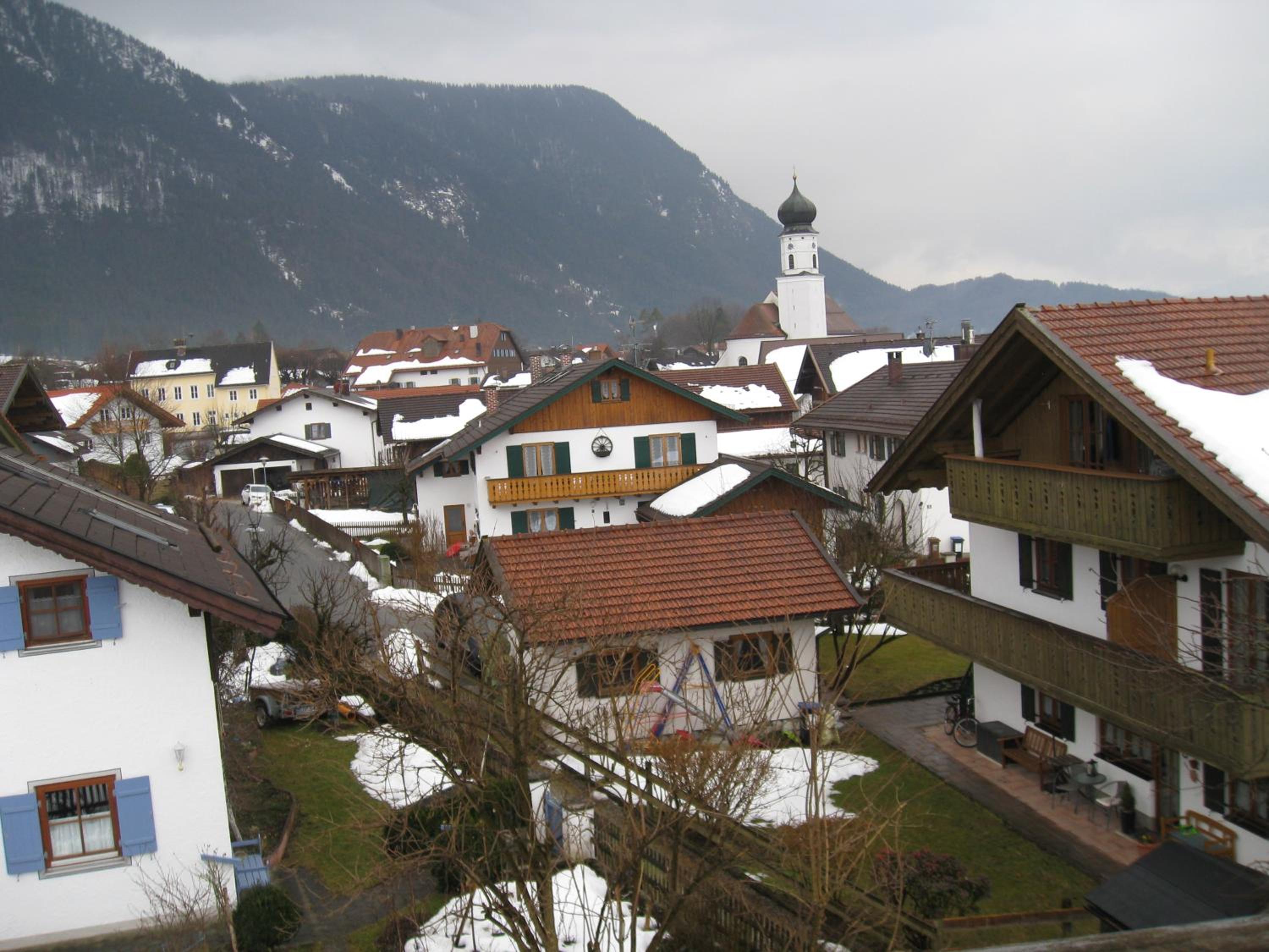 Apartment with Mountain View photo 2
