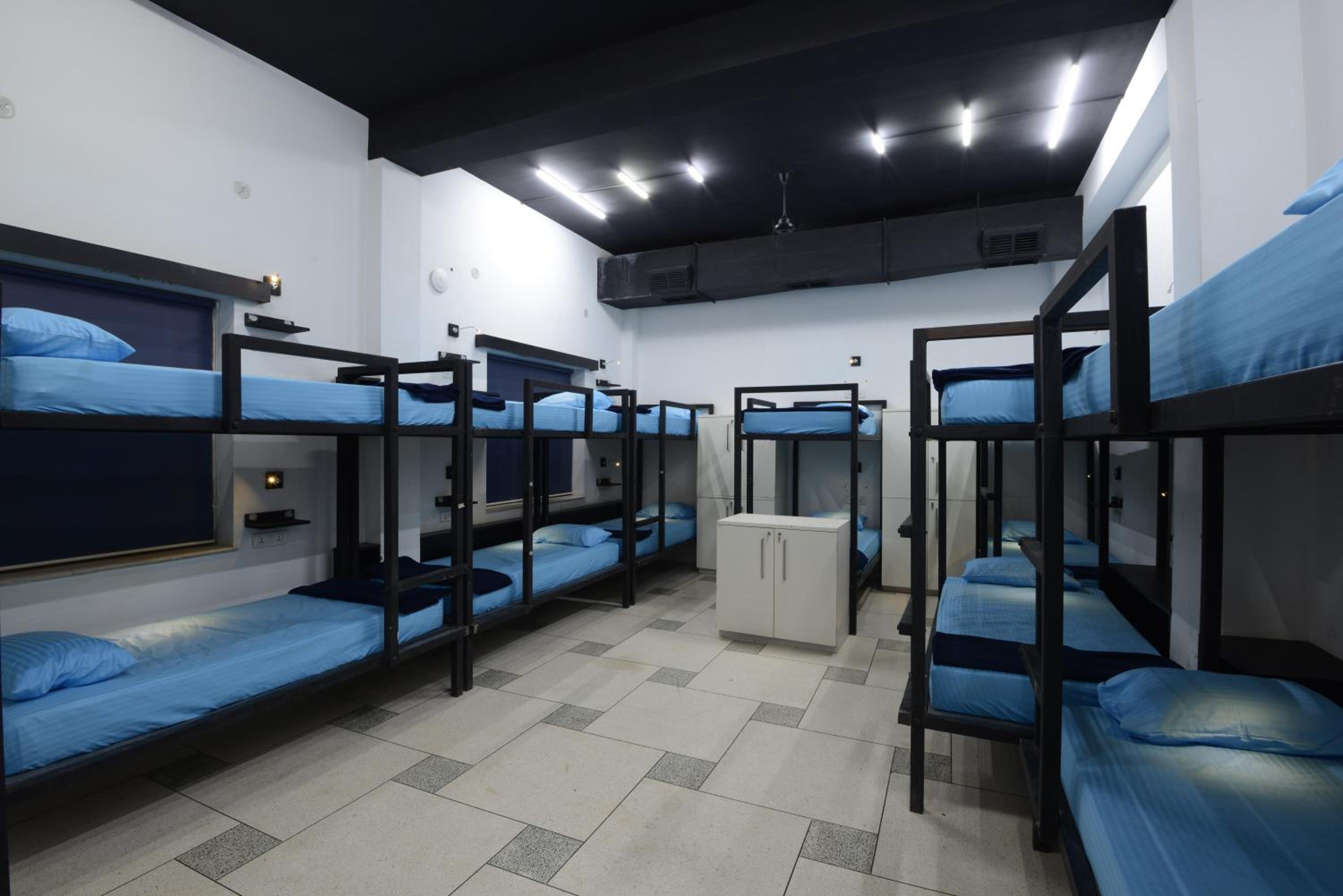 Bed in 14-Bed Mixed Dormitory Room photo 3