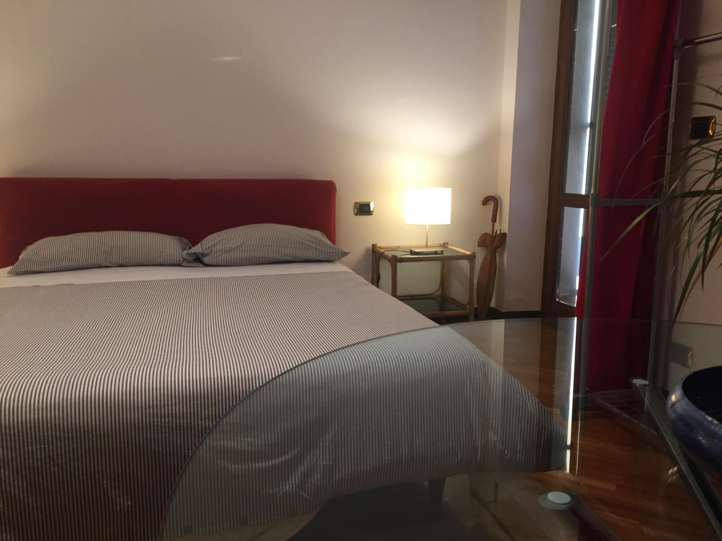 Deluxe Double Room with Sea View - Photo 4