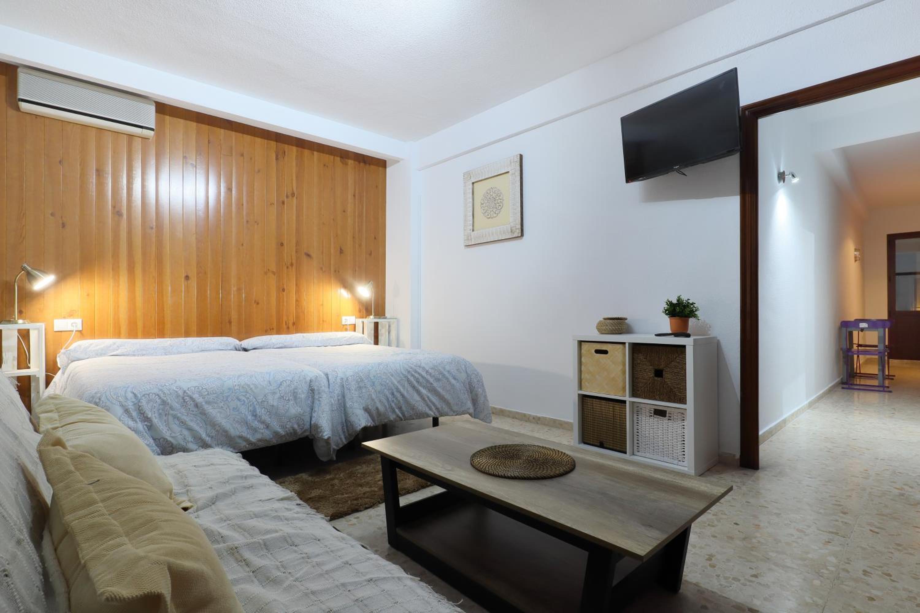 One-Bedroom Apartment - Photo 21