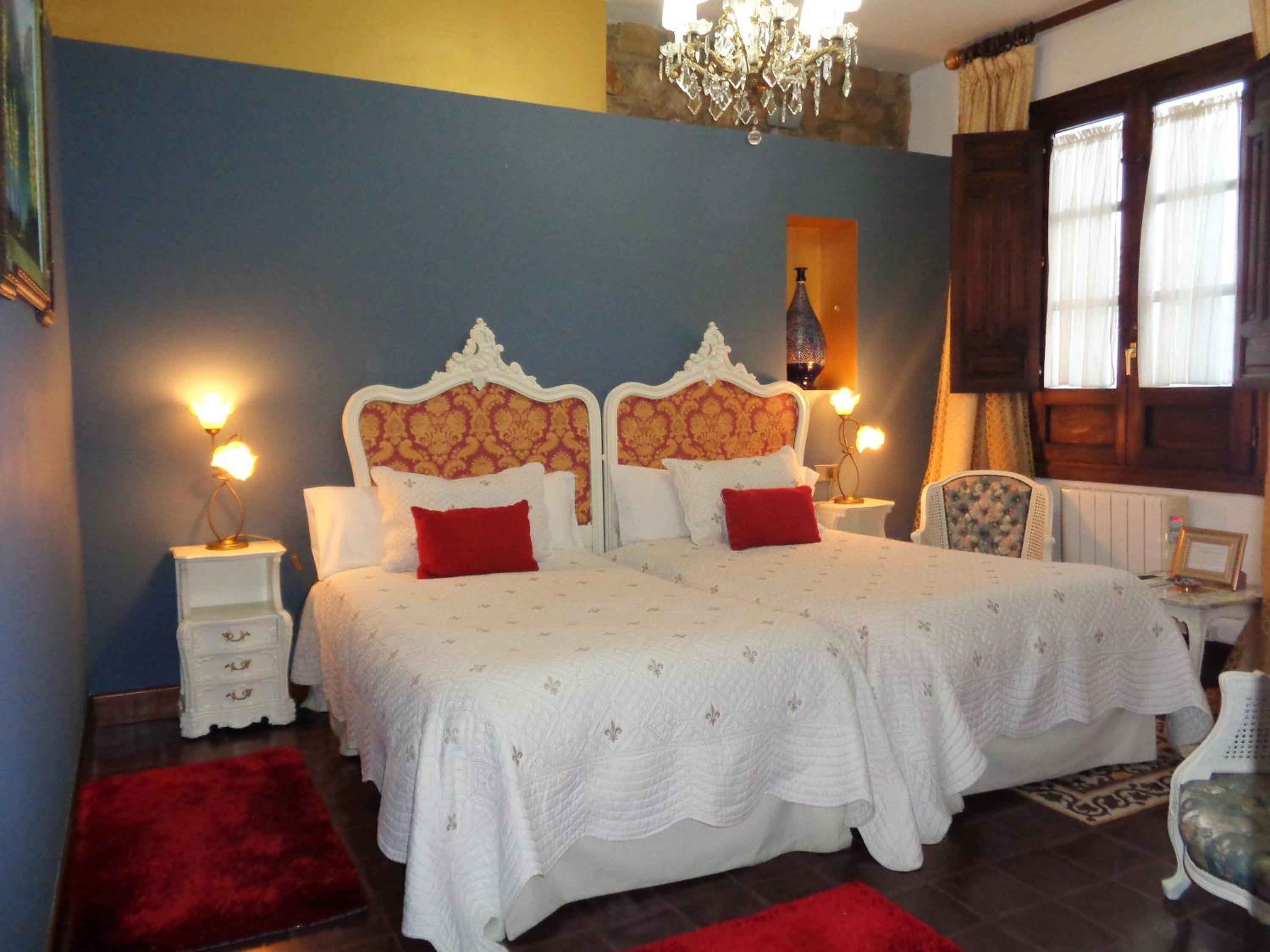 Charm Double Room - Photo 19