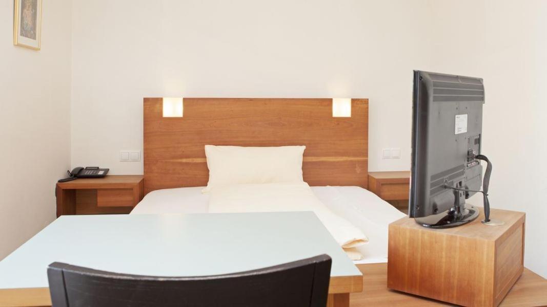 Comfort Single Room