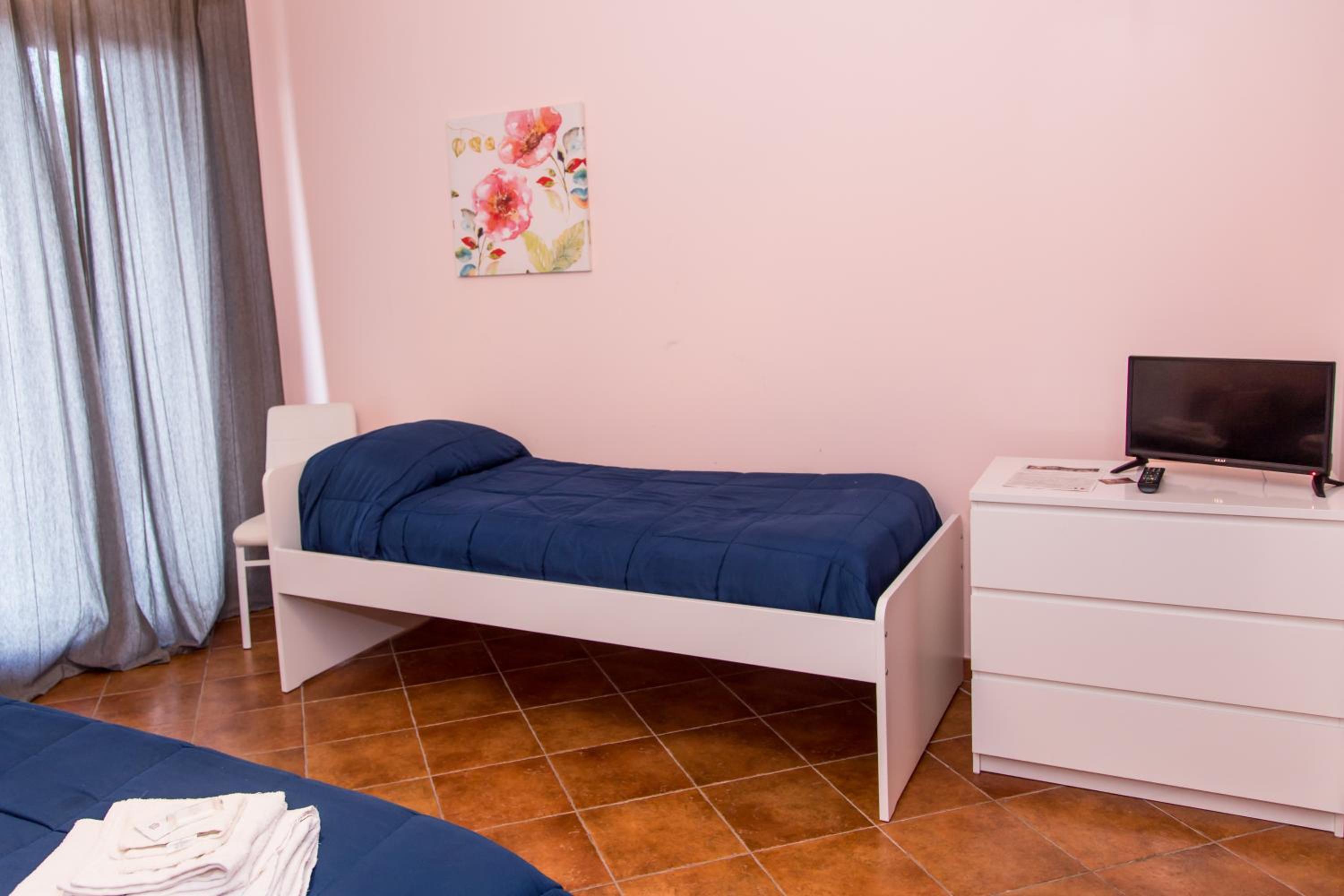 Triple Room with Balcony photo 3