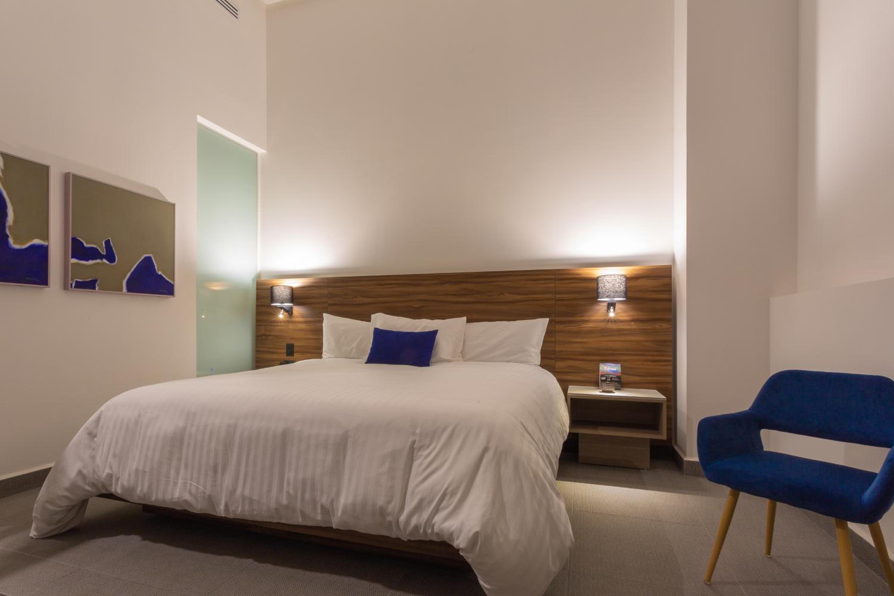 Standard Suite