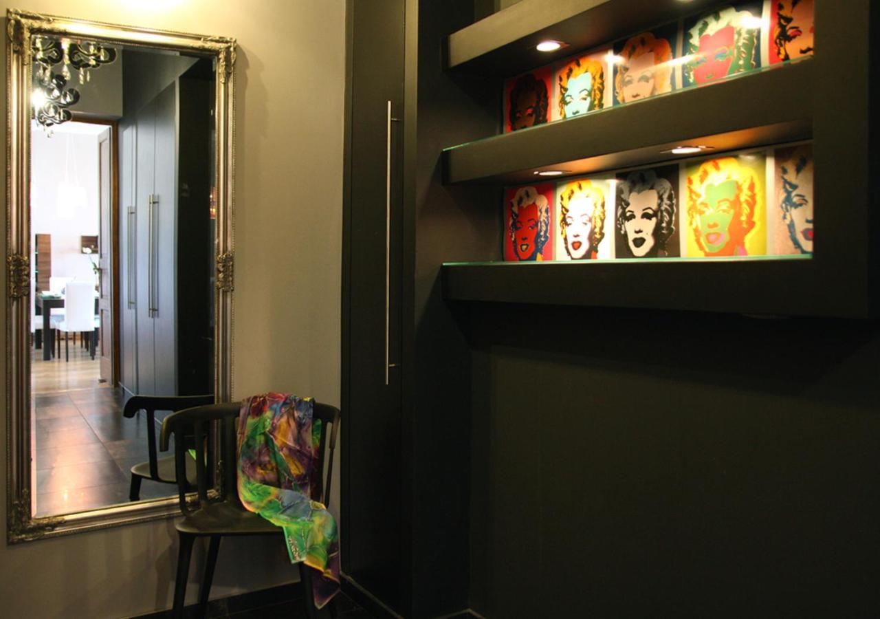 Two-Bedroom Apartment - Photo 7