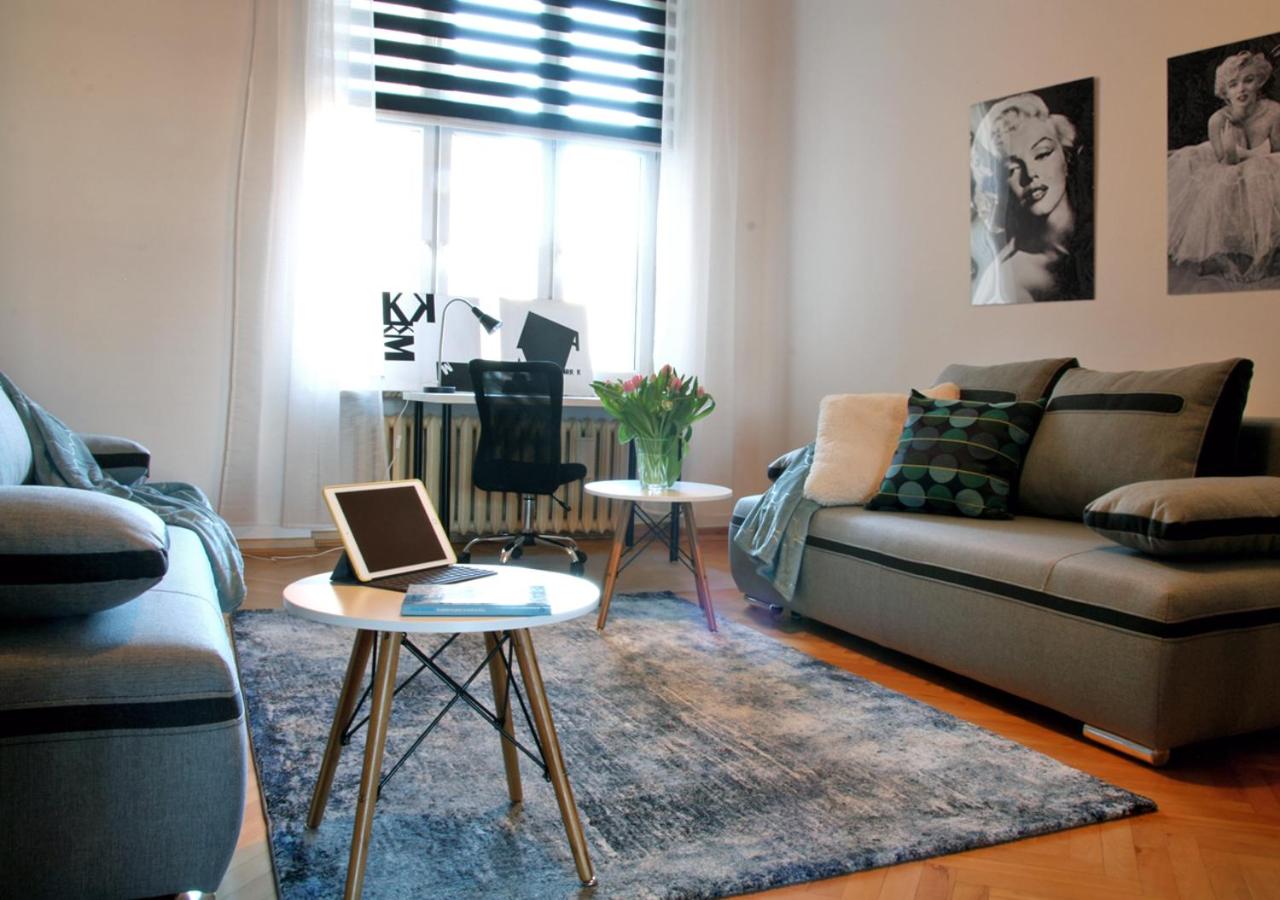 Two-Bedroom Apartment - Photo 11