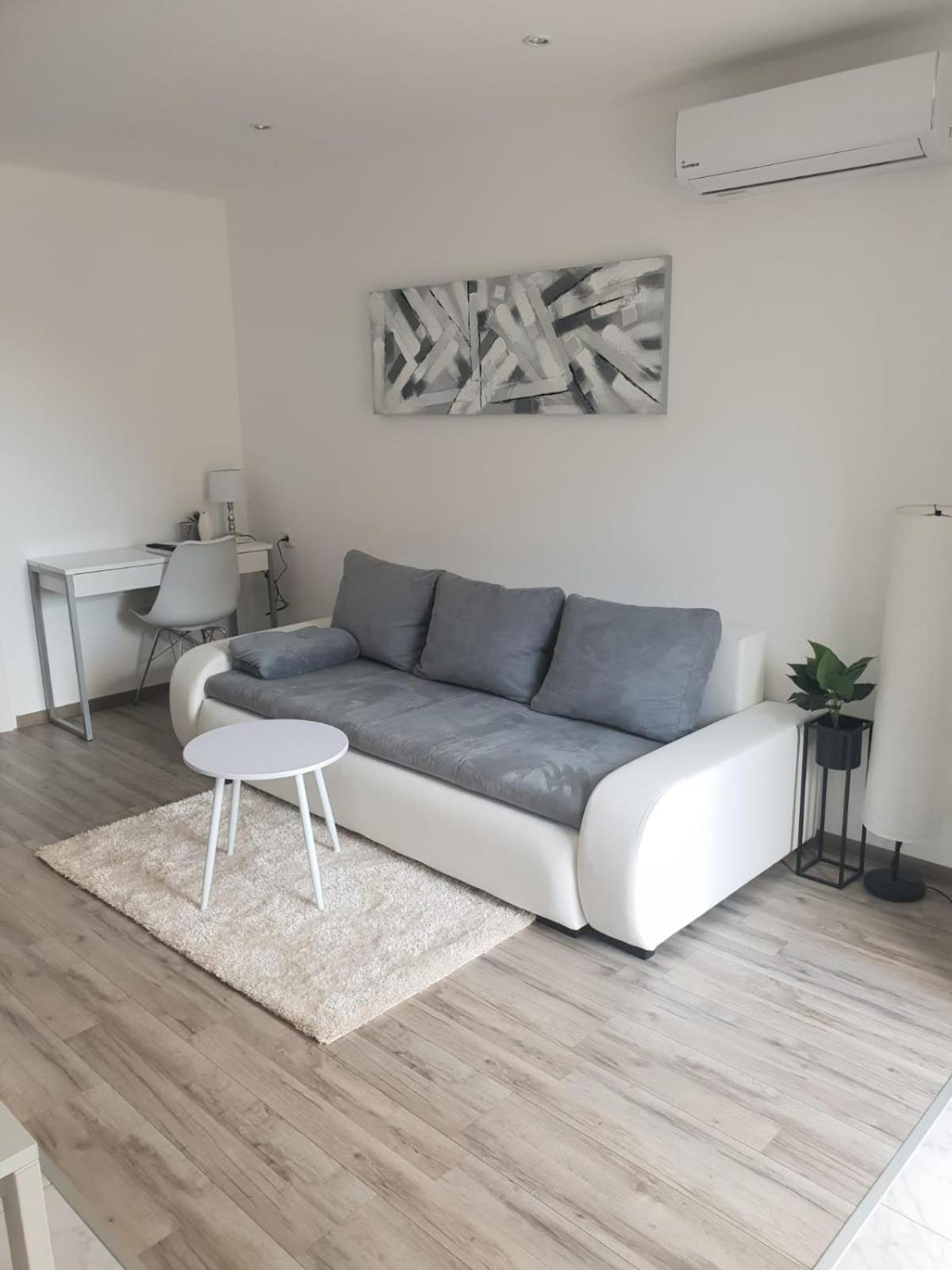 Apartment - Photo 9