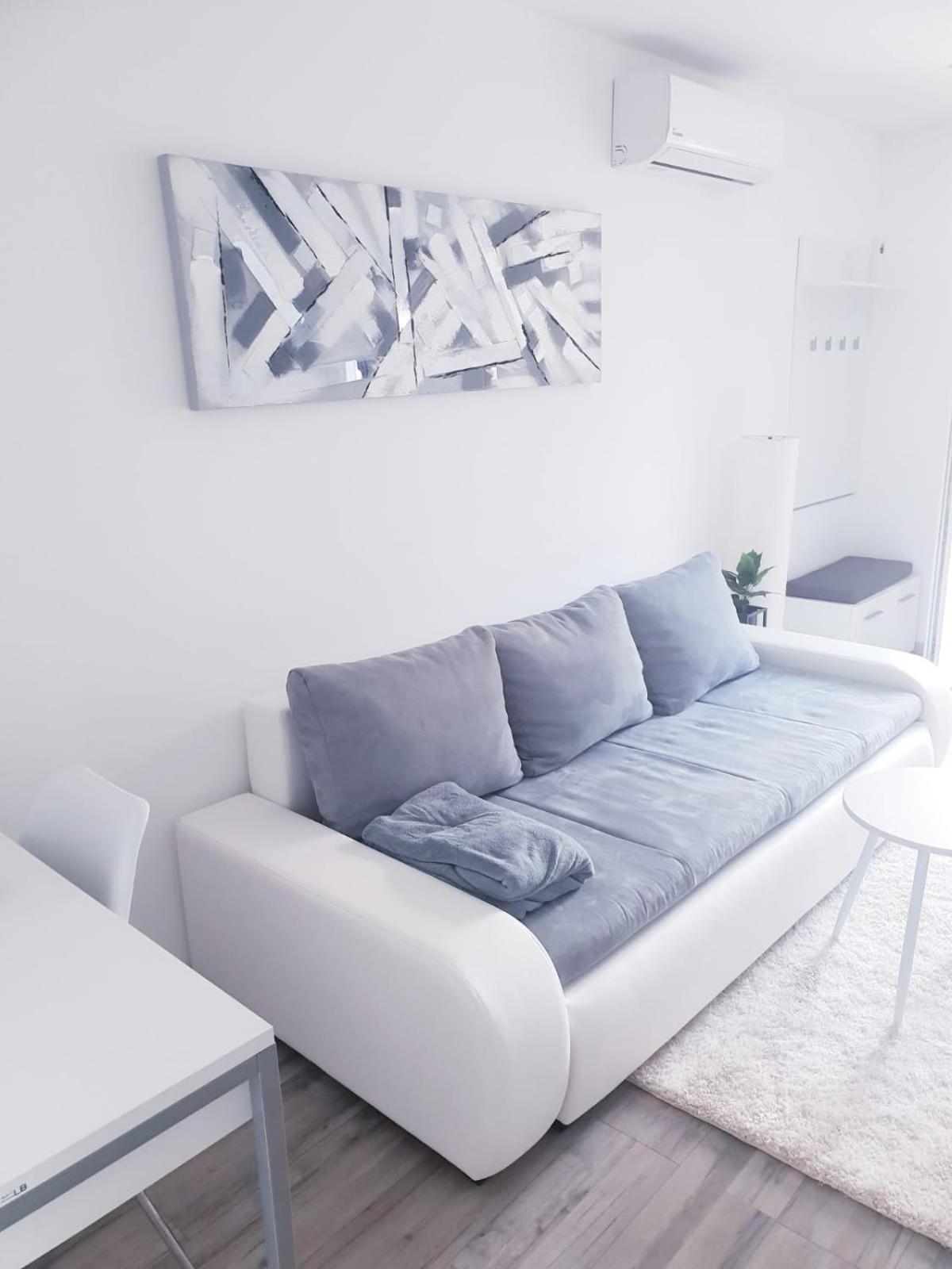 Apartment - Photo 8