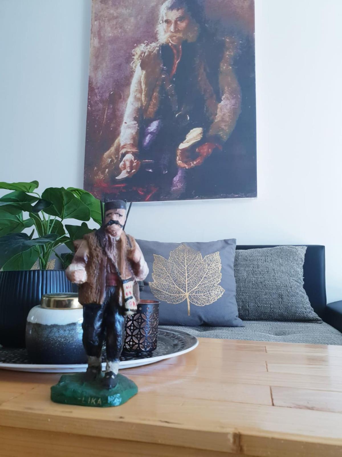 One-Bedroom Apartment - Photo 26