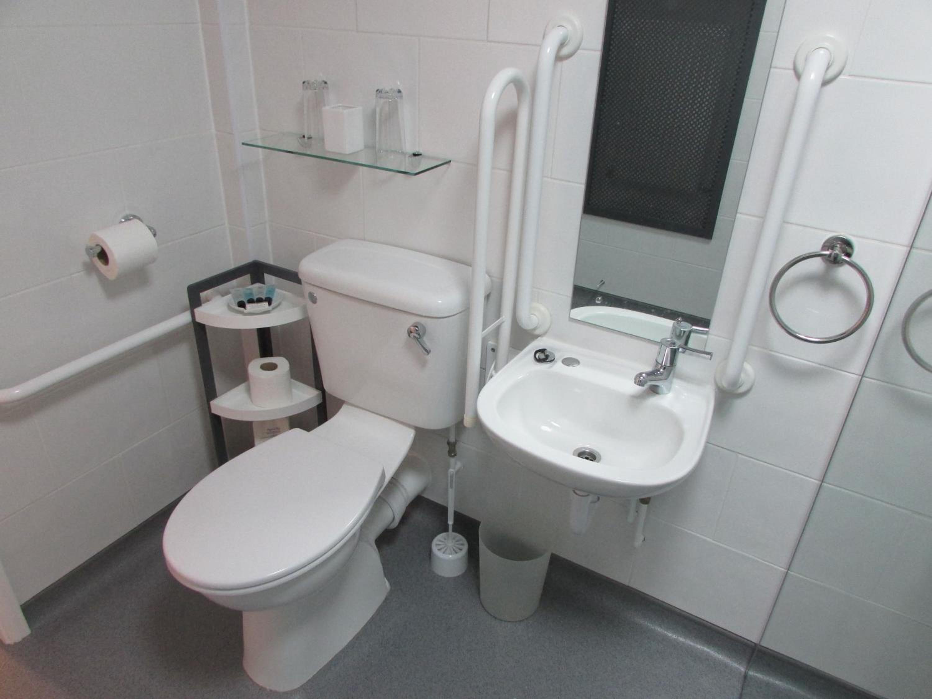 Large Family Suite photo 3