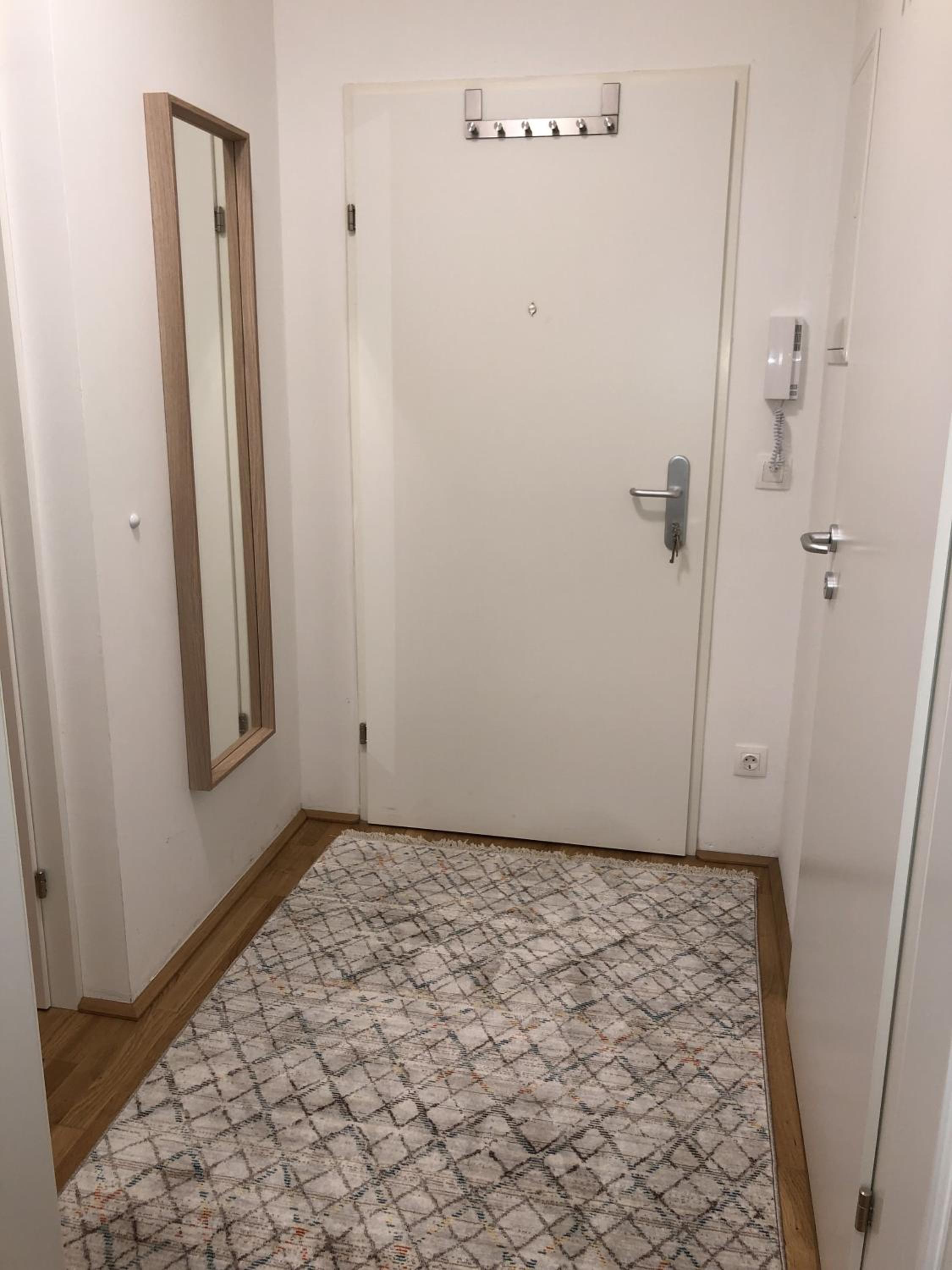 Apartment - Photo 1