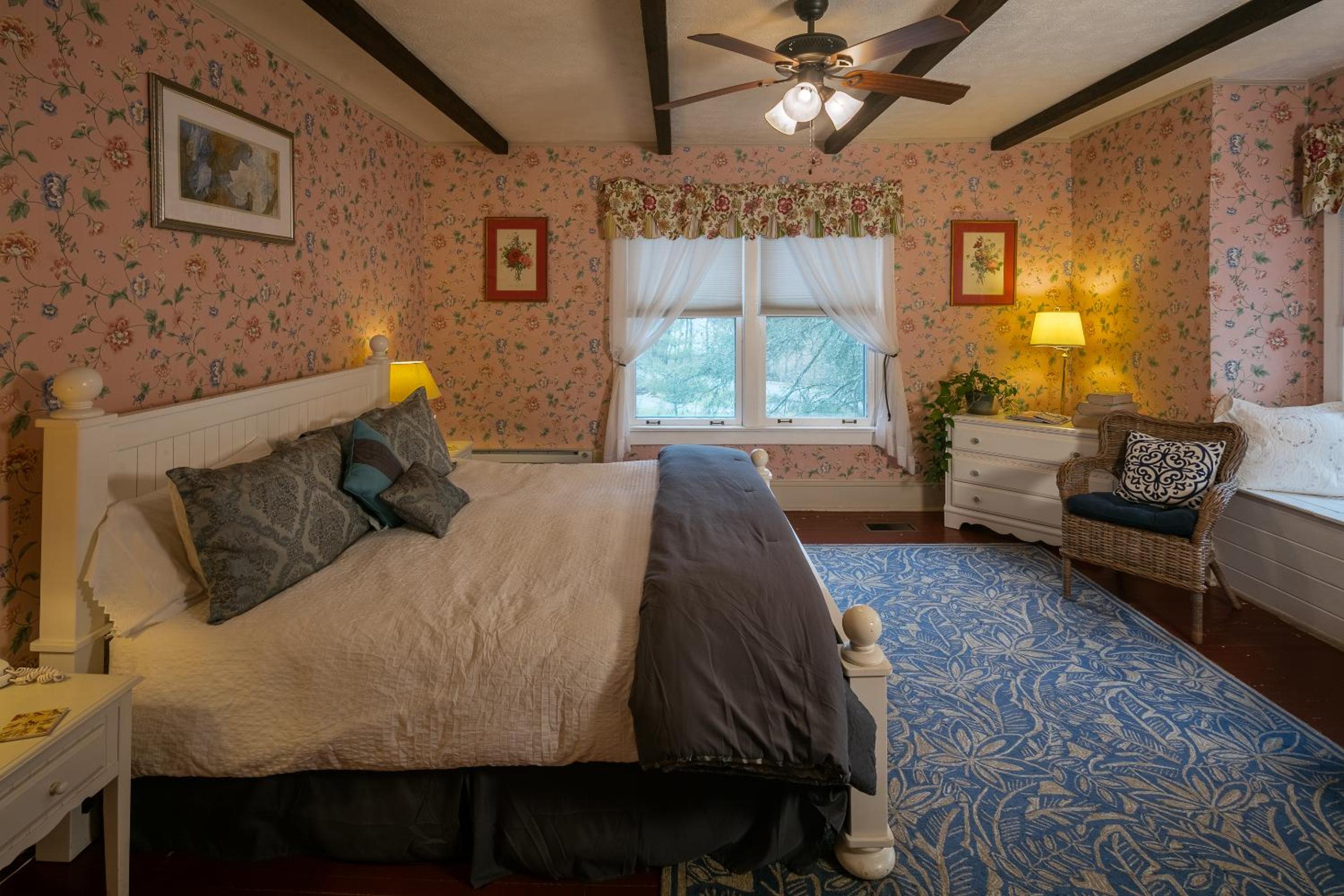 Aunt Nancy Room 5 photo 2