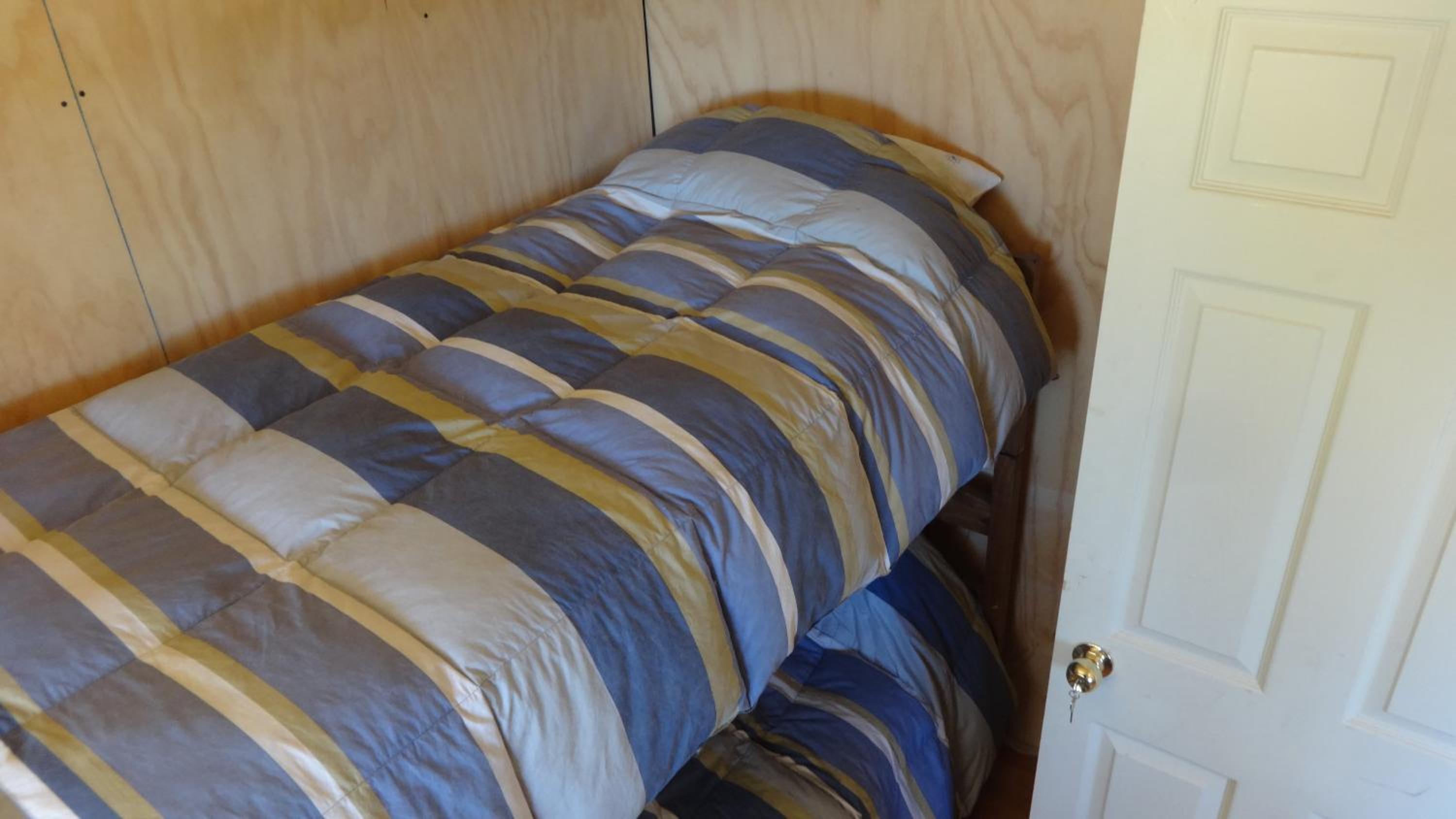 Two-Bedroom House photo 2