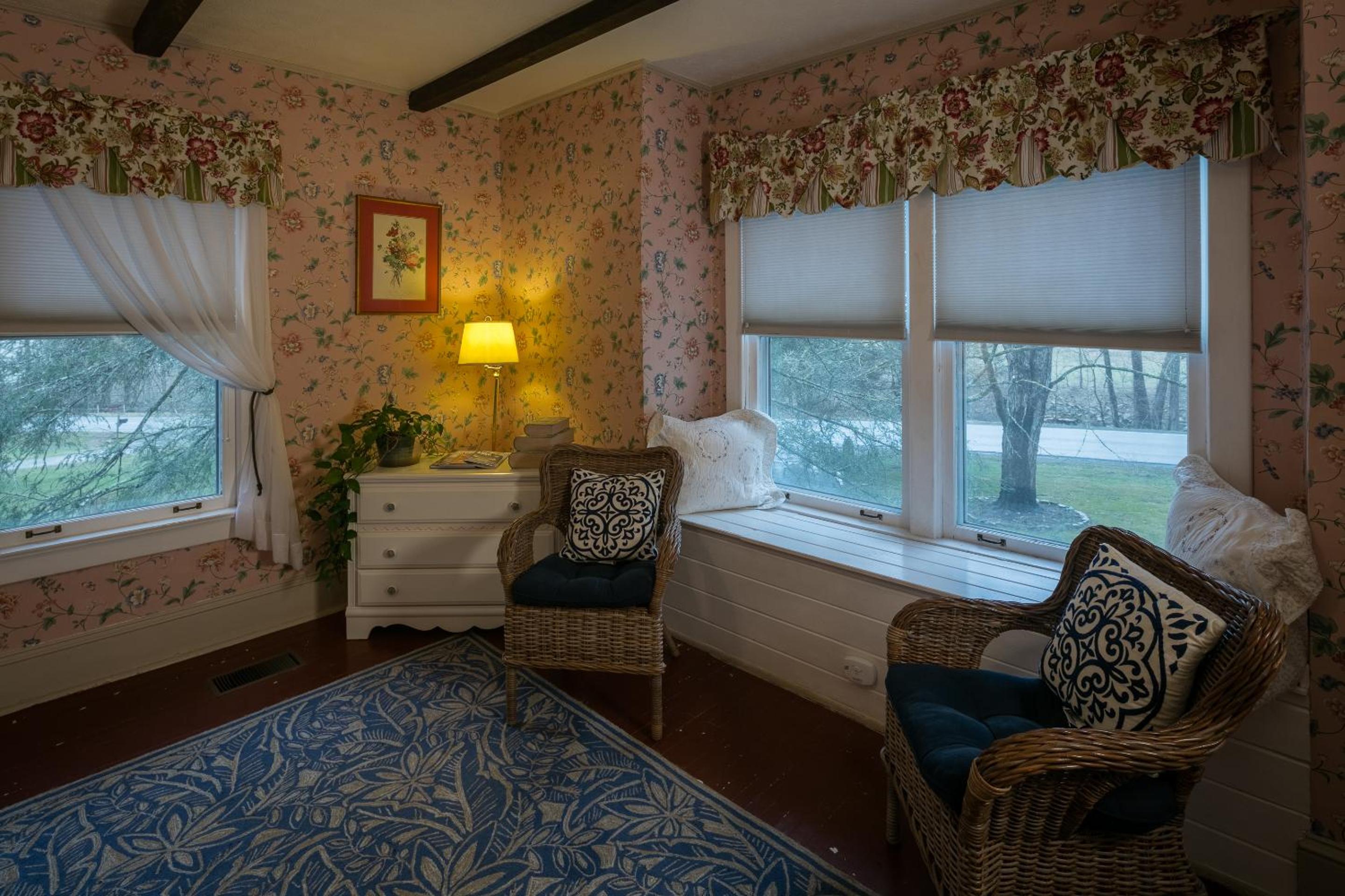 Aunt Nancy Room 5 photo 3