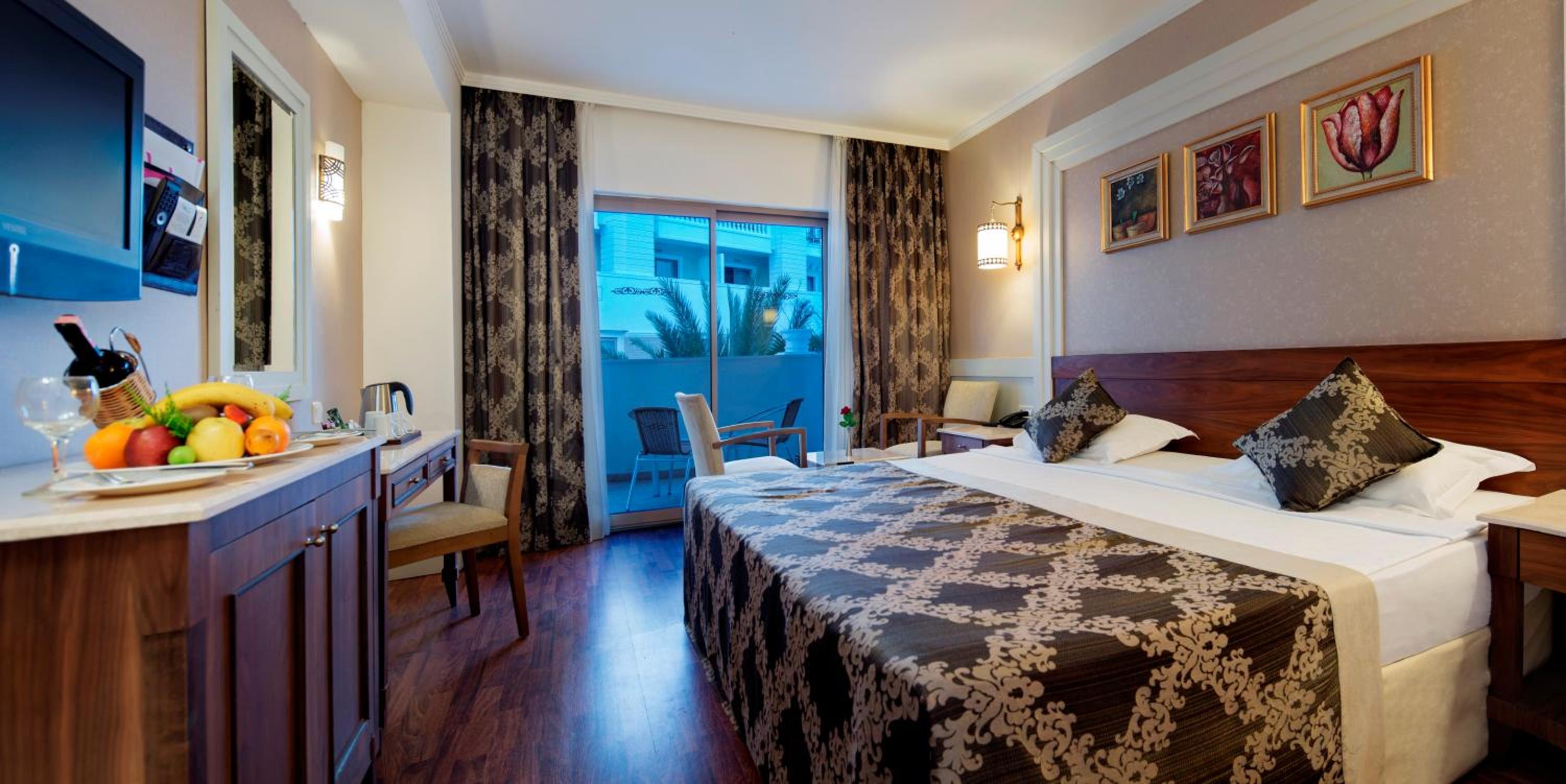 Standard Double or Twin Room with Sea View
