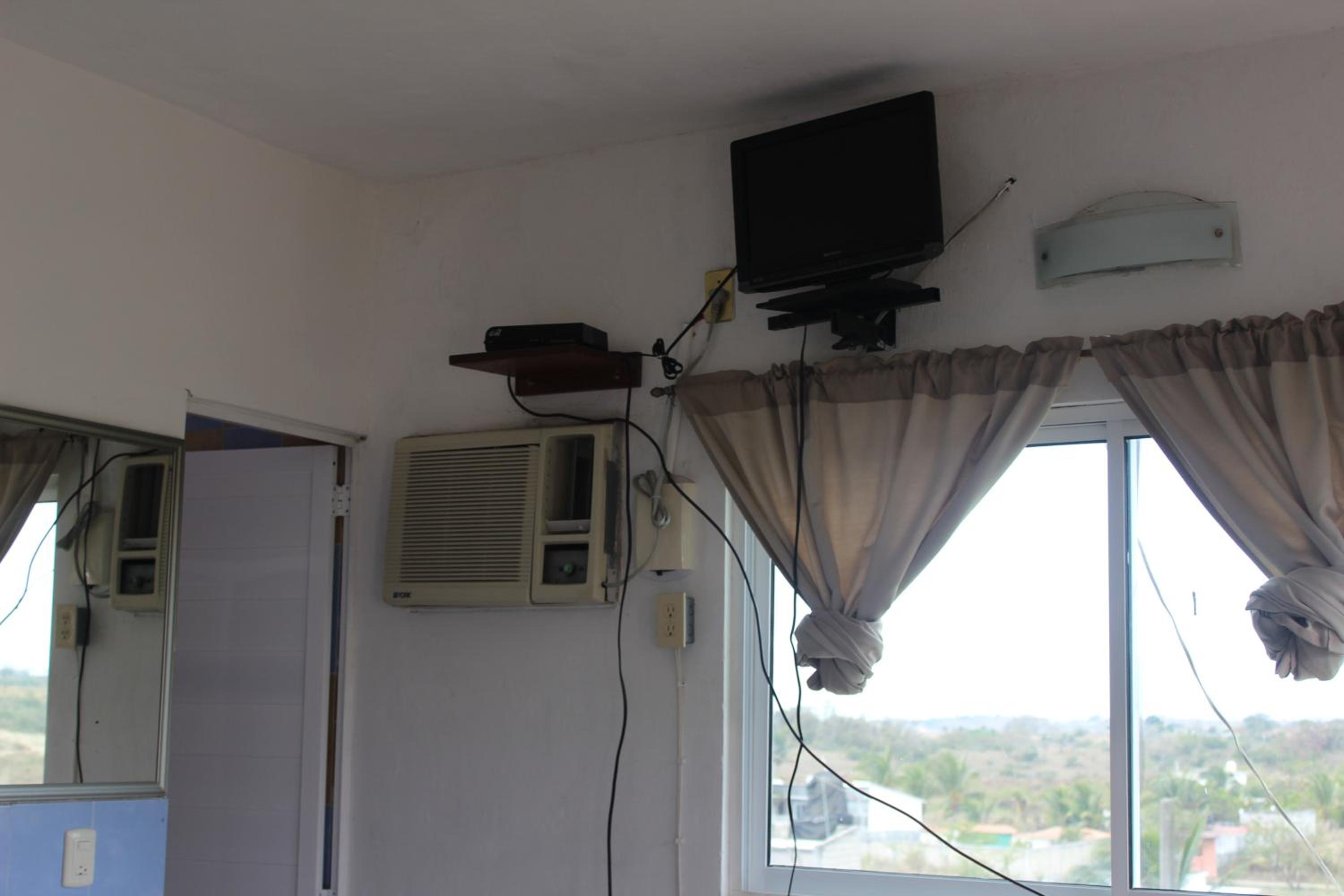 Standard Triple Room - Photo 4