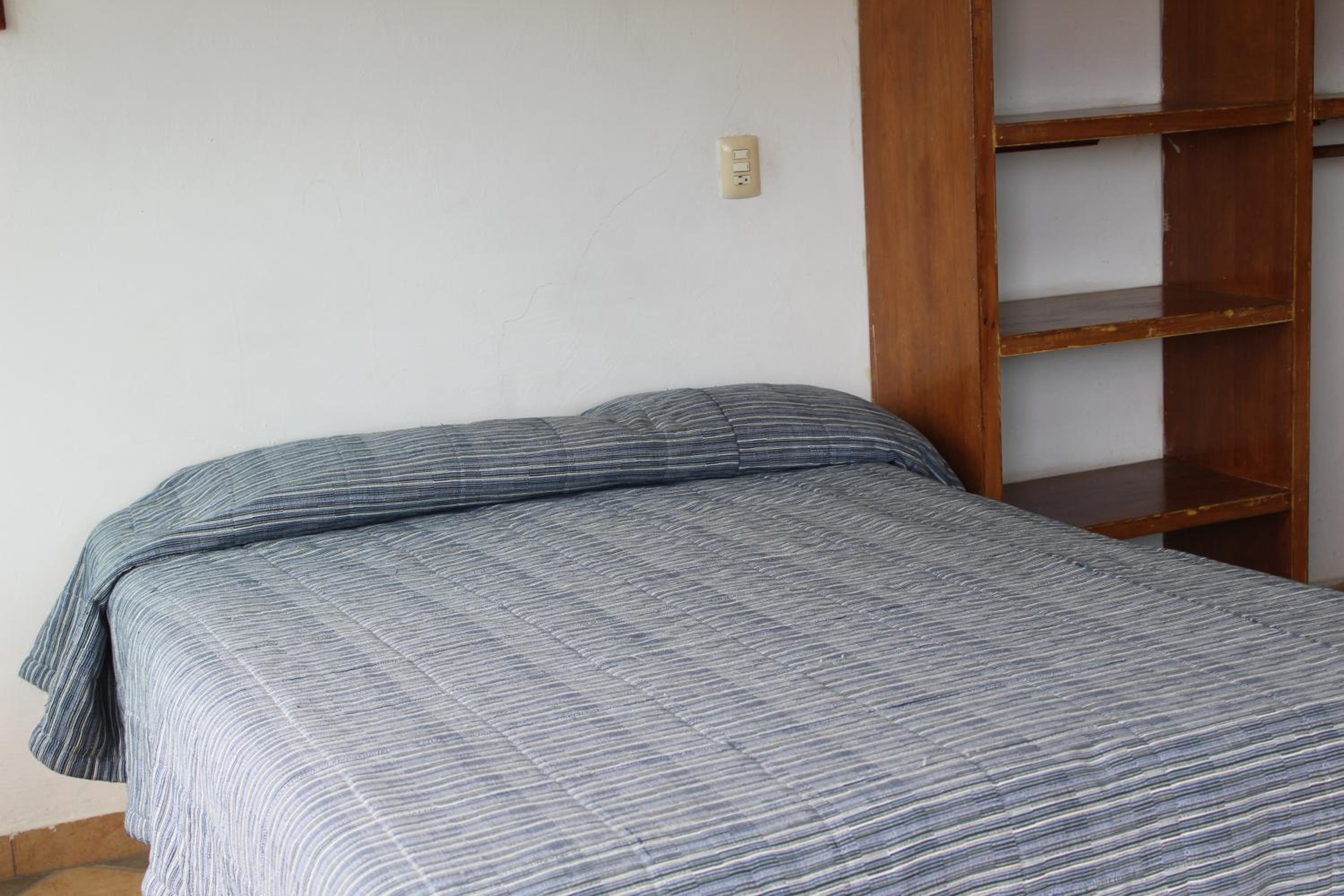 Standard Triple Room - Photo 1
